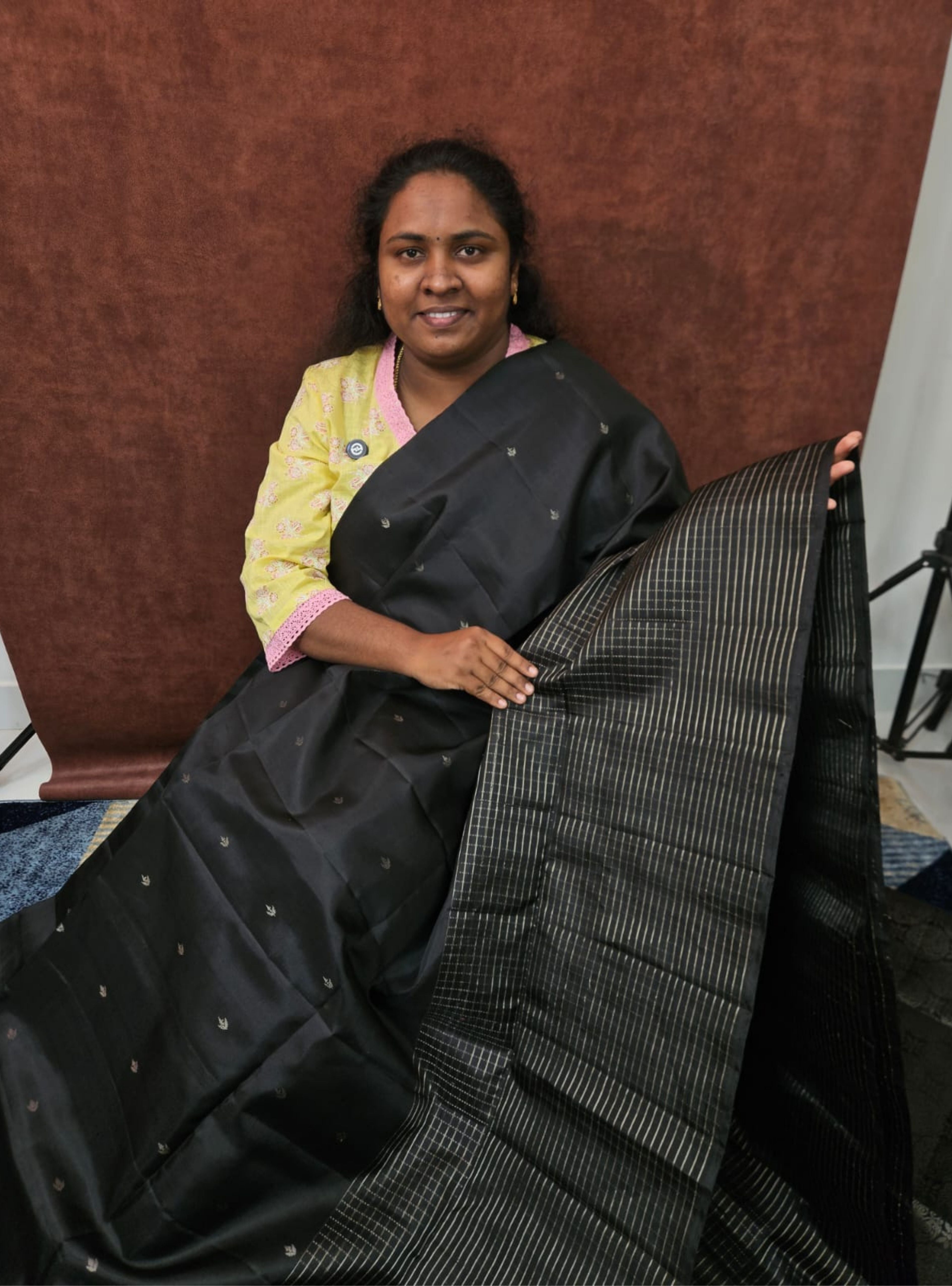 Black - Checkerd Fancy Border Soft Silk Saree