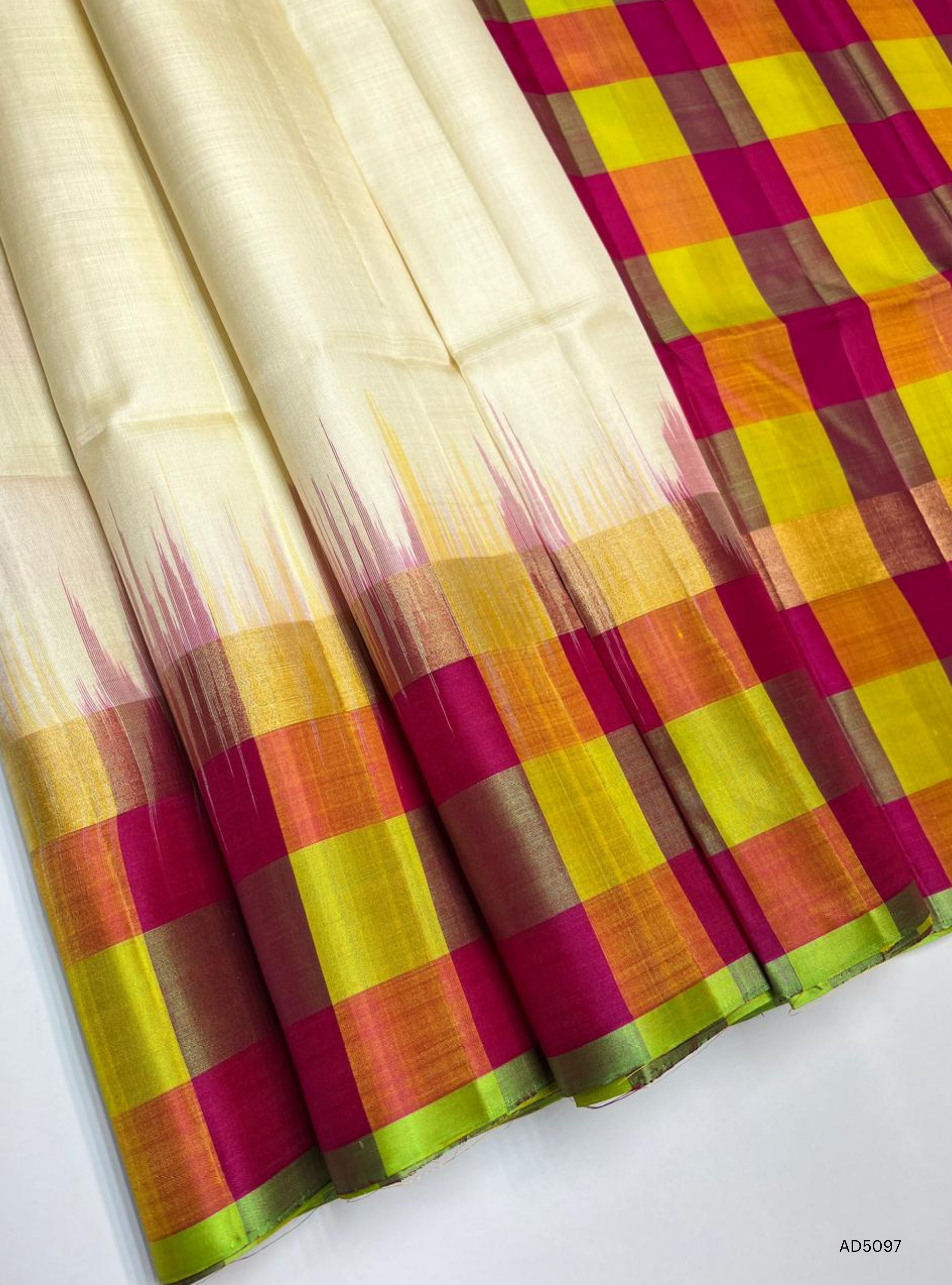 Half White & Rani Pink - Pazhum Pazhamum Soft Silk Saree