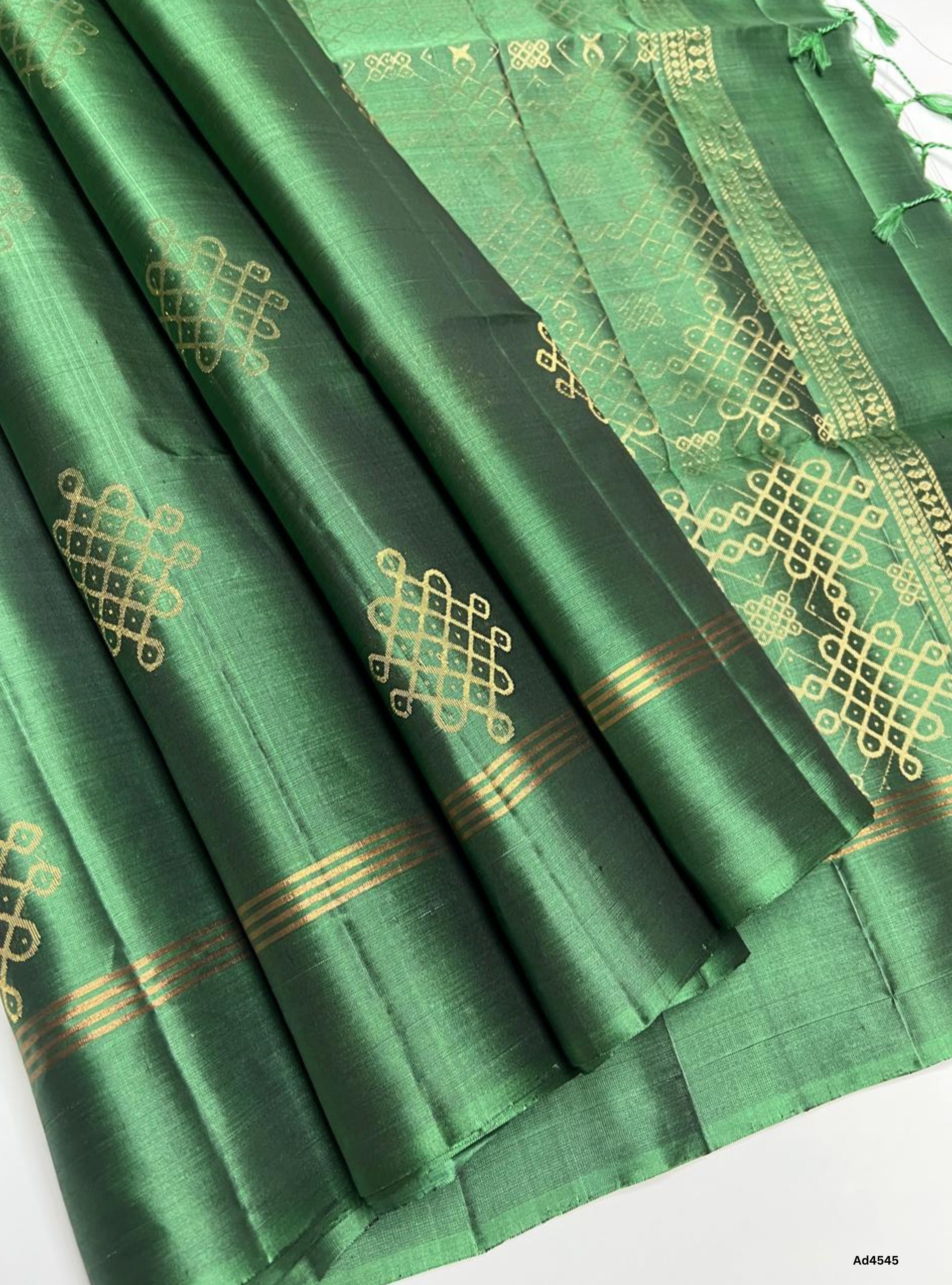 Green - Kolam Soft Silk Saree