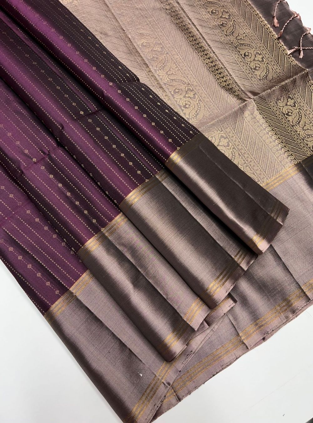 Vaira Oosi - Dark Purple & Coco Brown Soft Silk Saree
