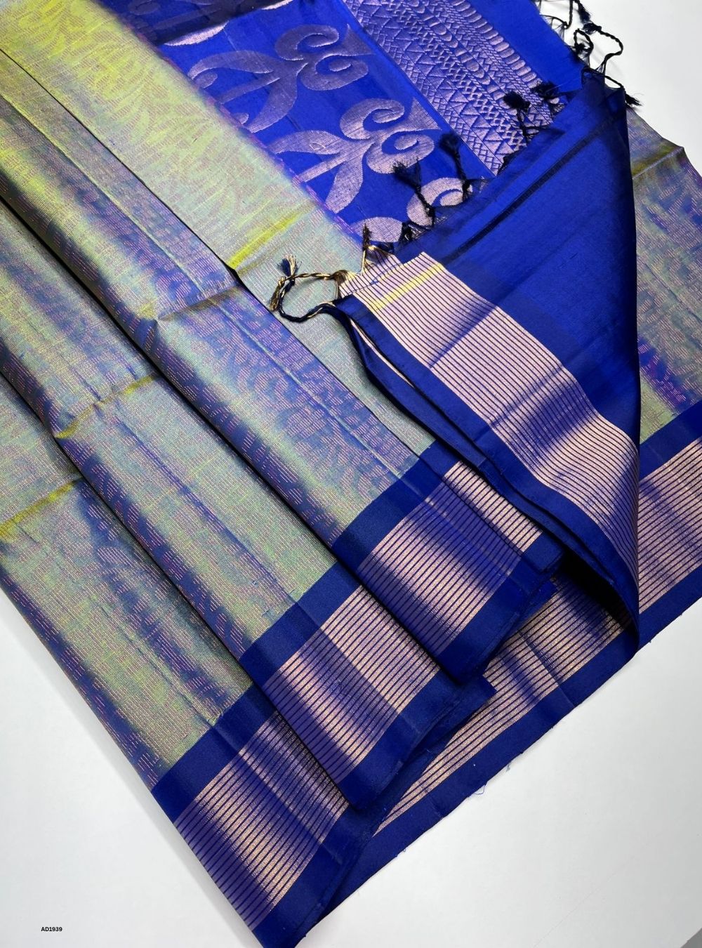 Dual Tone Green & Navy -Soft Silk Saree