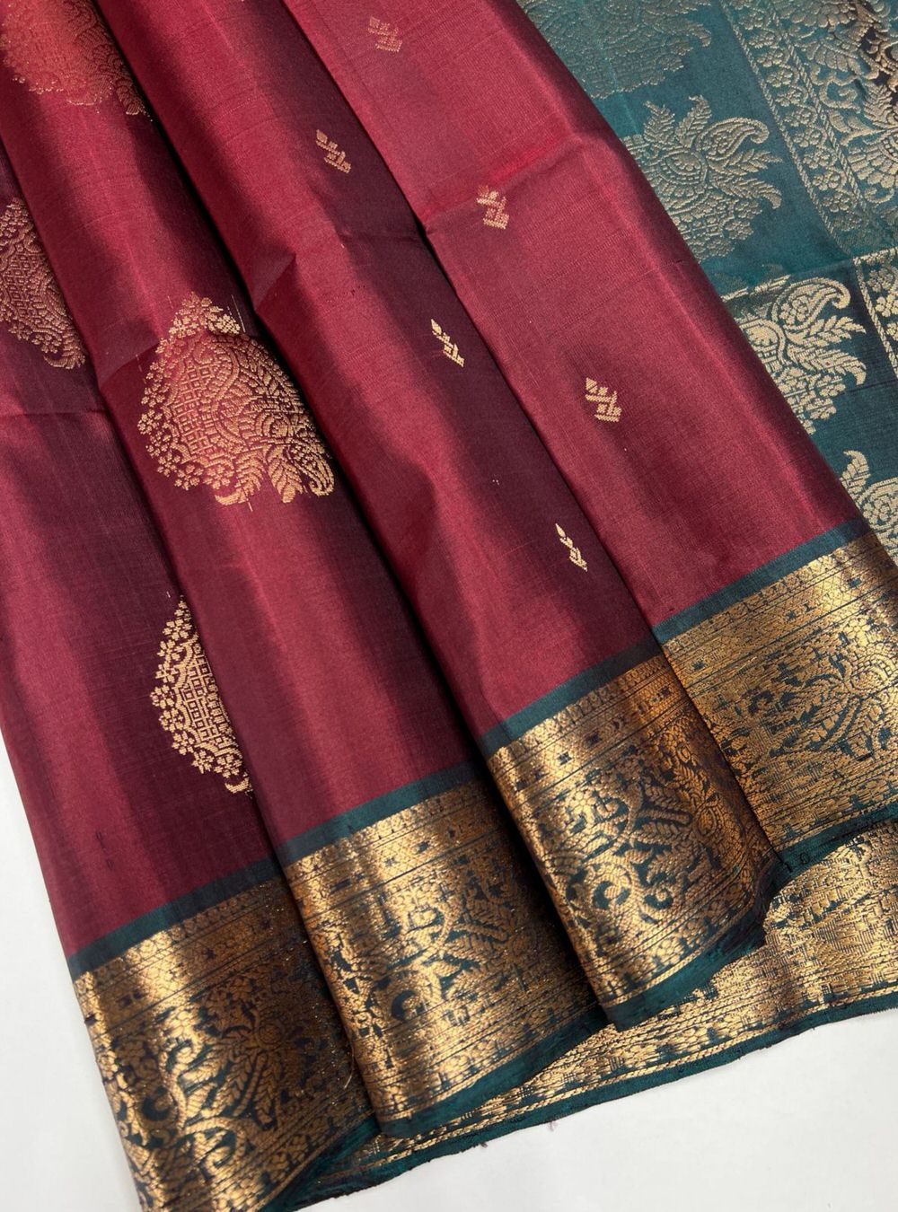 Rust Orange saree - Minor Damage