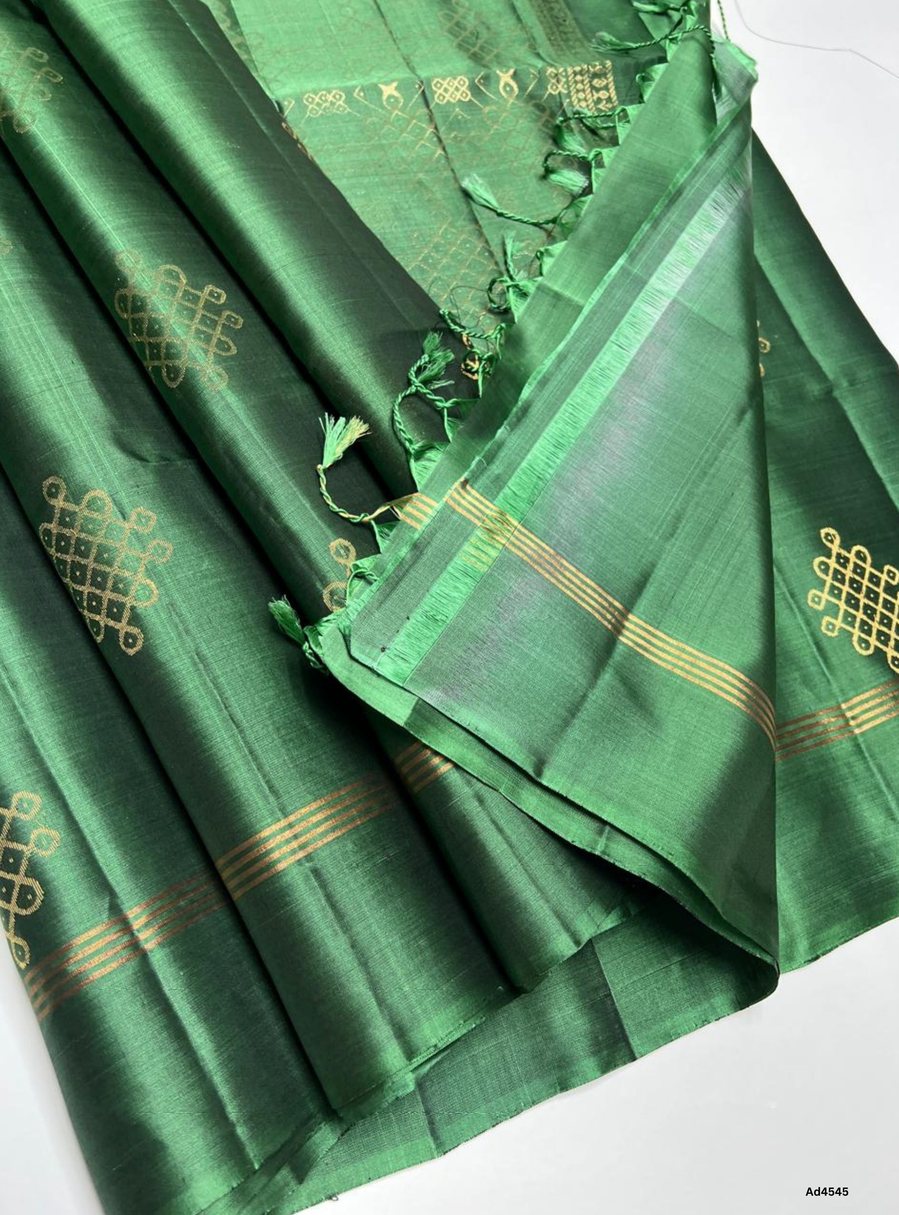 Green - Kolam Soft Silk Saree