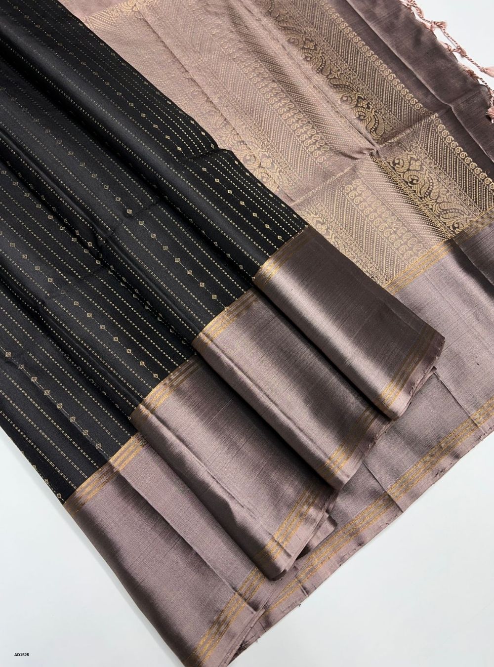 Vaira Oosi - Black & Coco Brown Soft Silk Saree