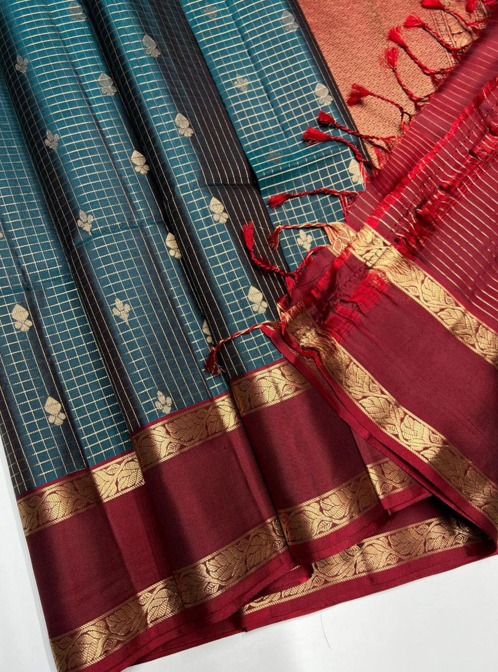 Emerald Green & Maroon - Retta Pett Soft Silk Saree