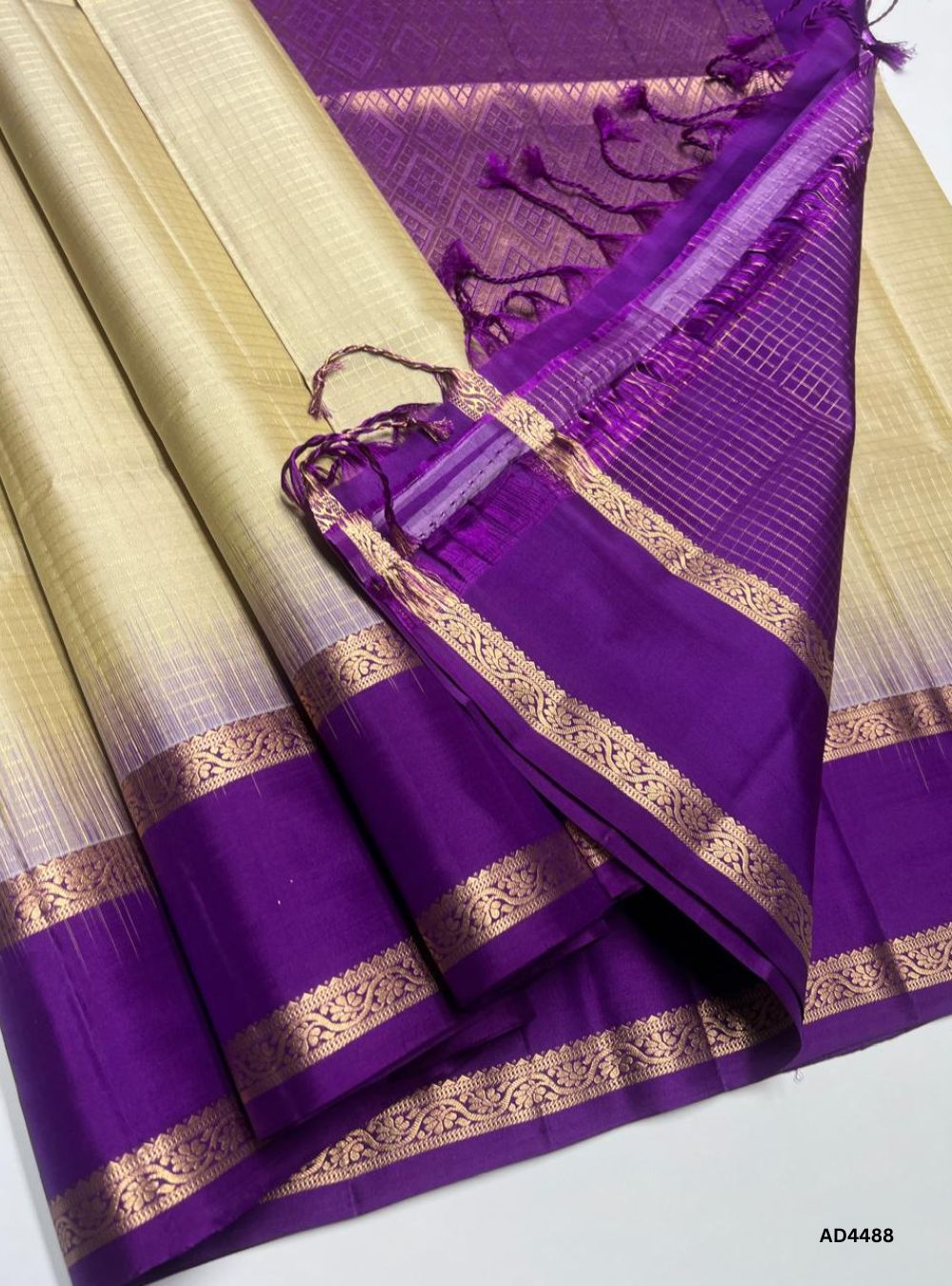 Beige & Purple - Checkerd Retta Pett Saree