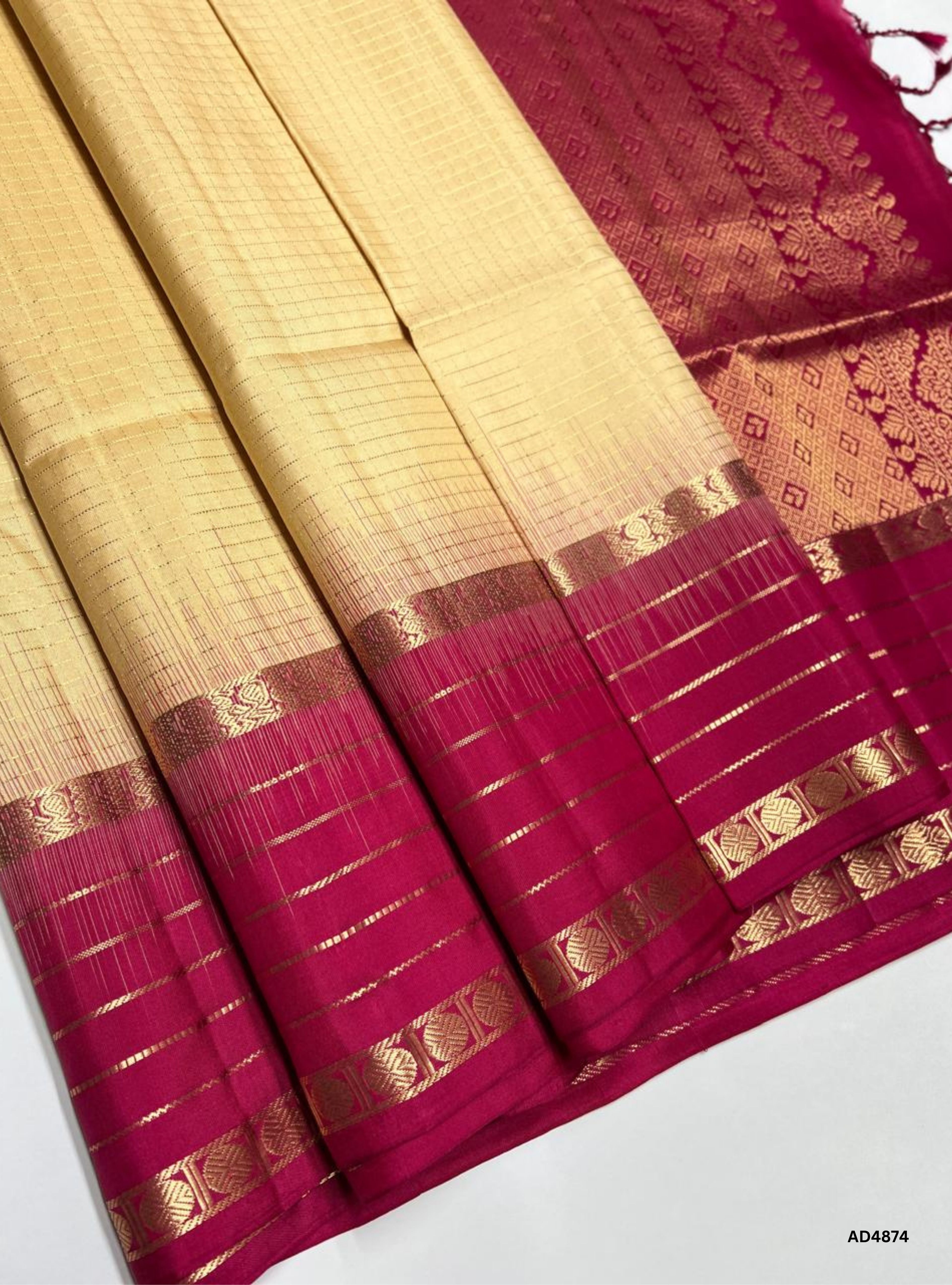 Half White & Redish Pink - Retta Pet Border Saree