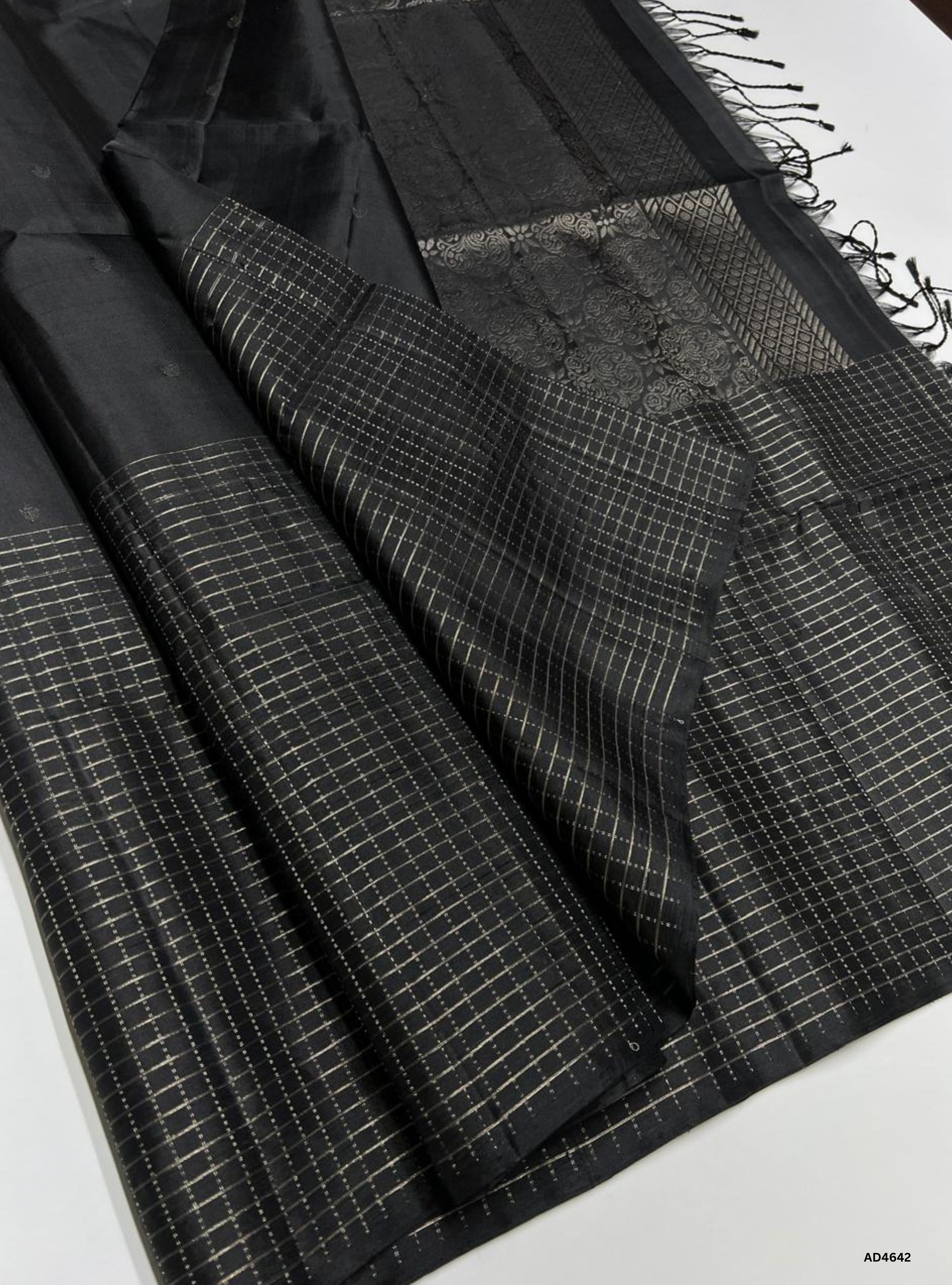 Black - Checkerd Fancy Border Soft Silk Saree
