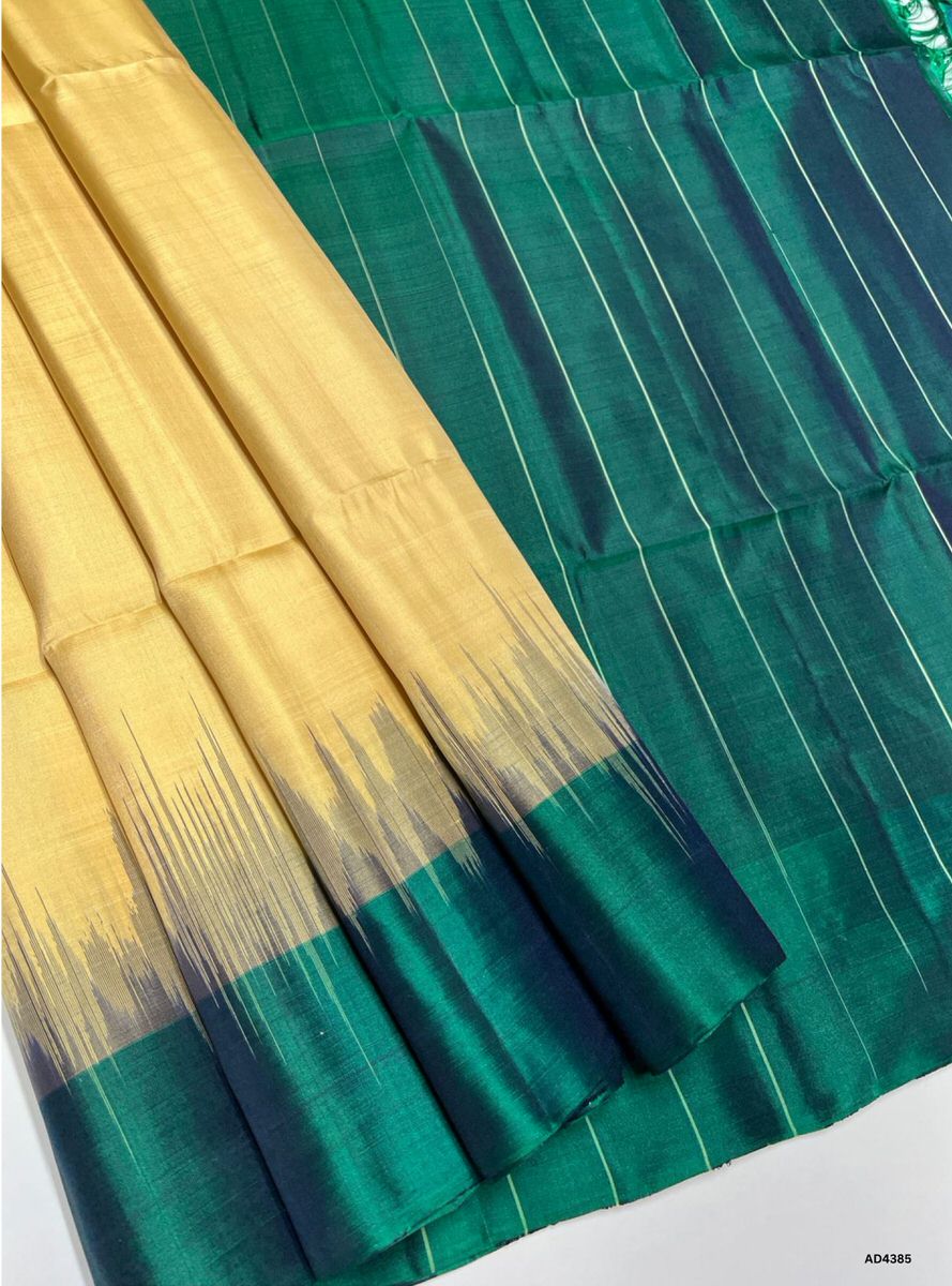 Dark Cream & Green - Contrast Plain Soft Silk Saree