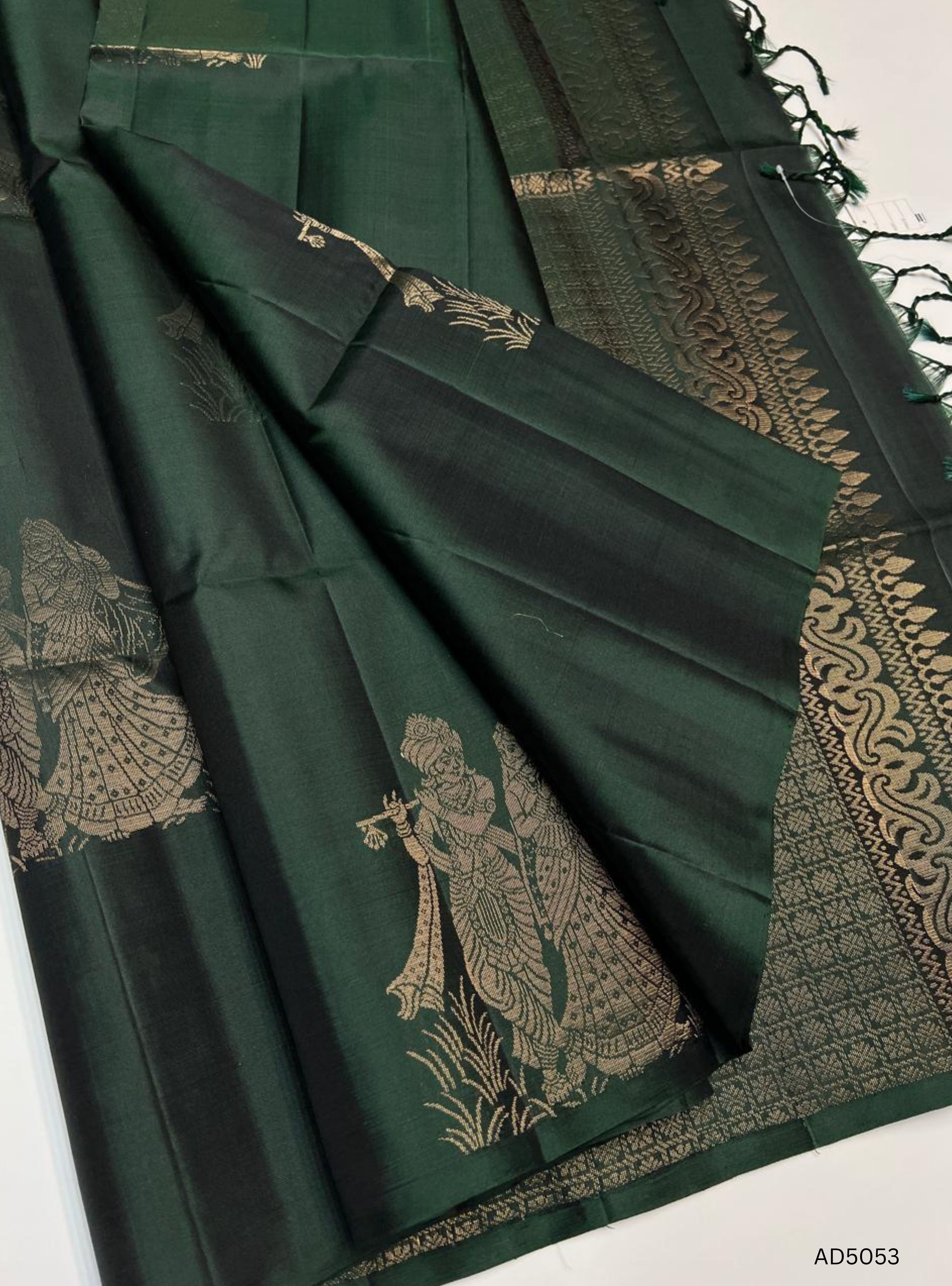 Green -Fancy Border Soft Silk  Saree