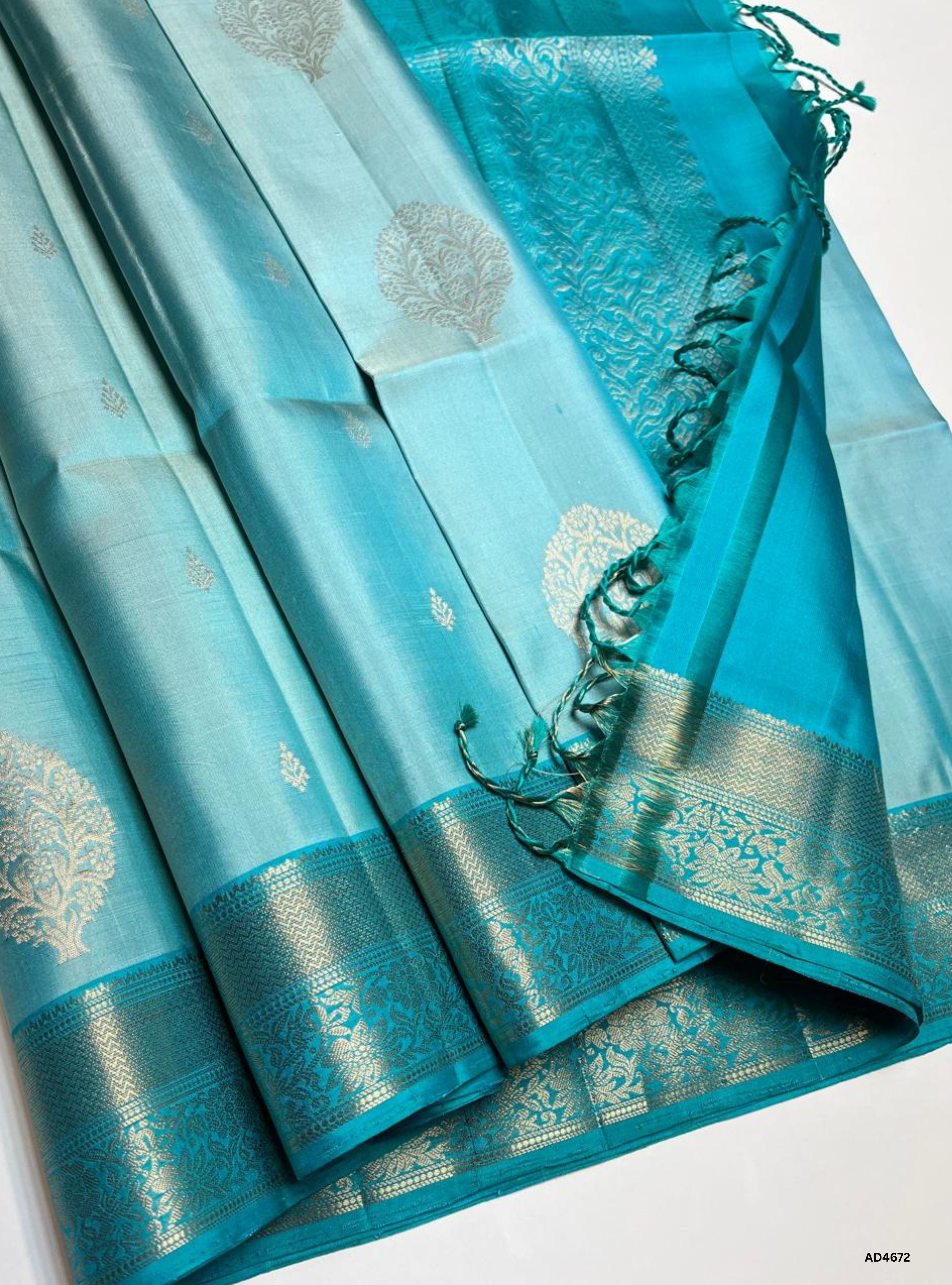 Ice Blue & Rama Green - Kanchi Border Soft Silk Saree