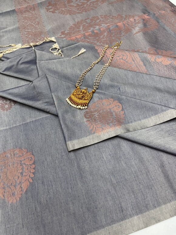 Soft Cotton Premium Bhutta saree in Grey color