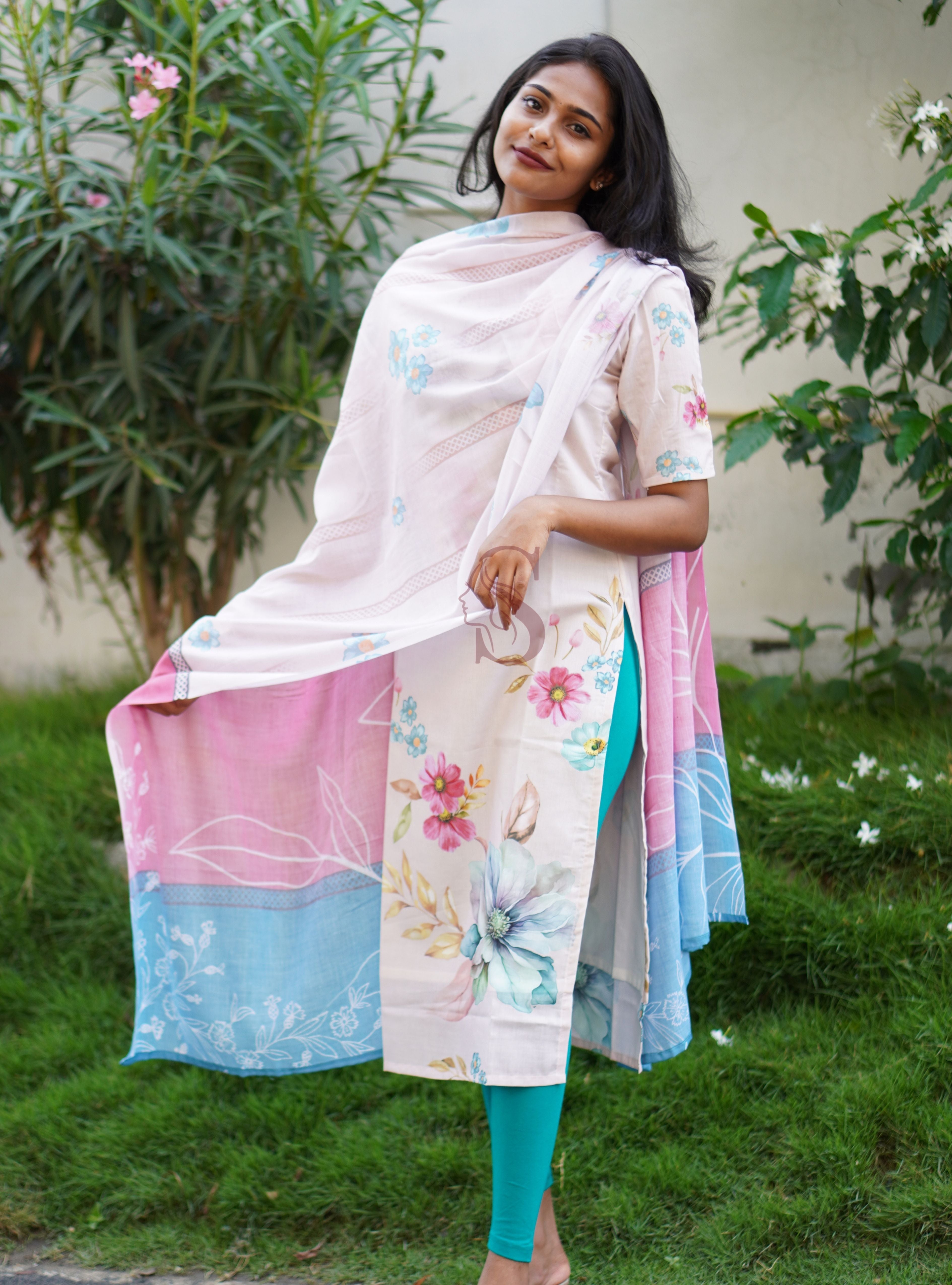 Pearl - Mul Cotton Floral Kurti Set