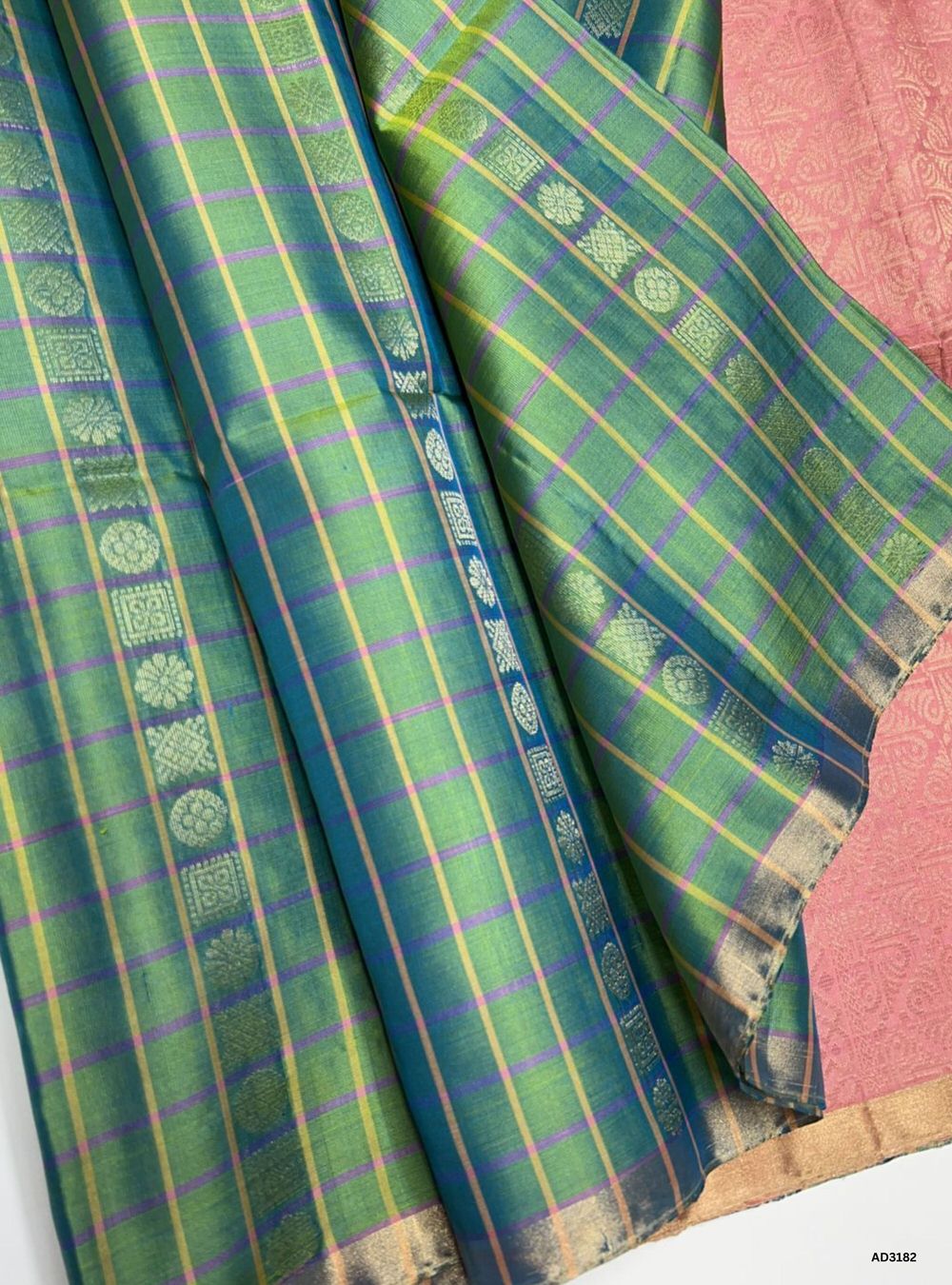 Dual Tone Green Soft Silk Saree with Peach Pallu and Checks with Bhutta Motifs