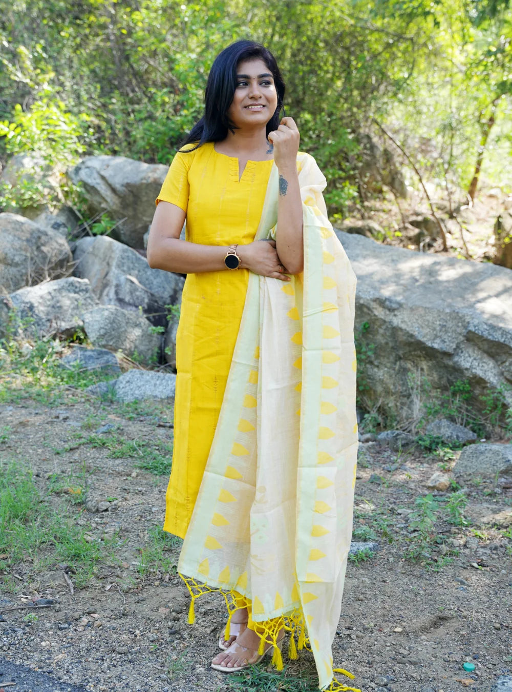Maragatha Manjal - Salwar Set