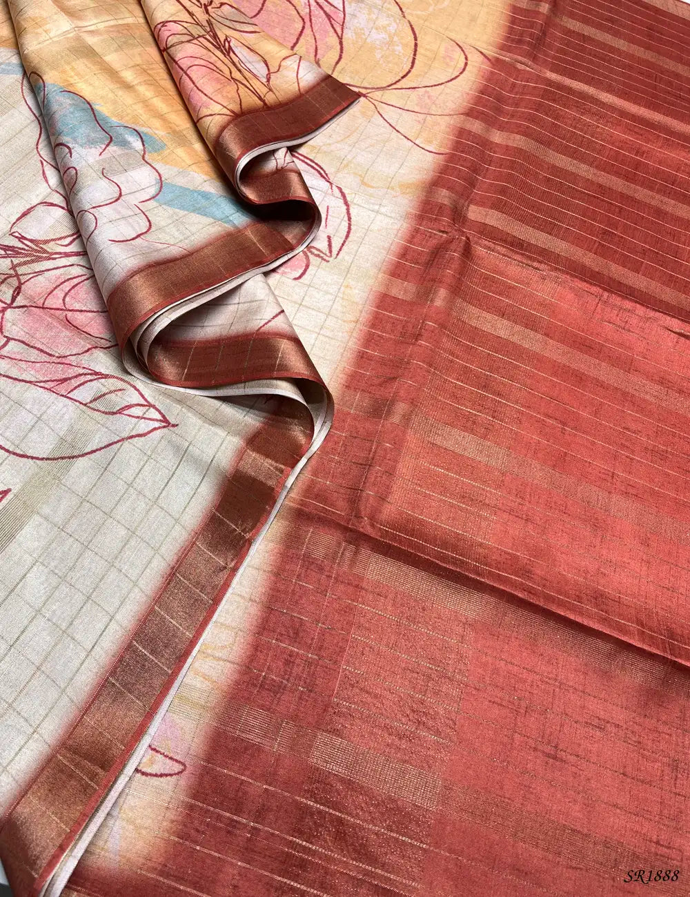 Beige & Peach Pink - Kadhi Georgette Saree Pallu View