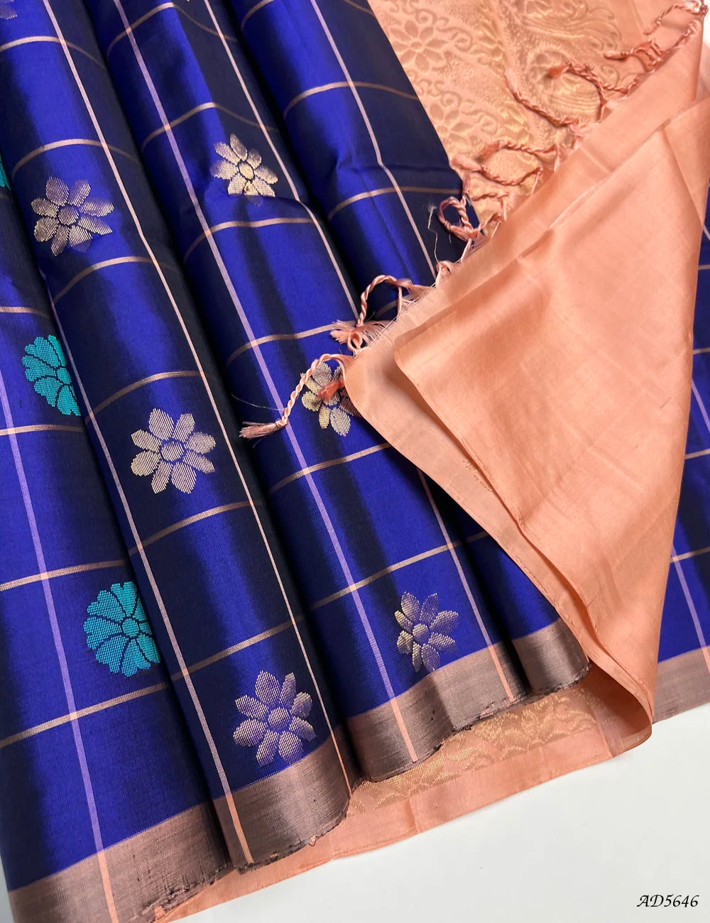 Berry Blue & Peach - Checkerd Soft Silk Saree Pallu View