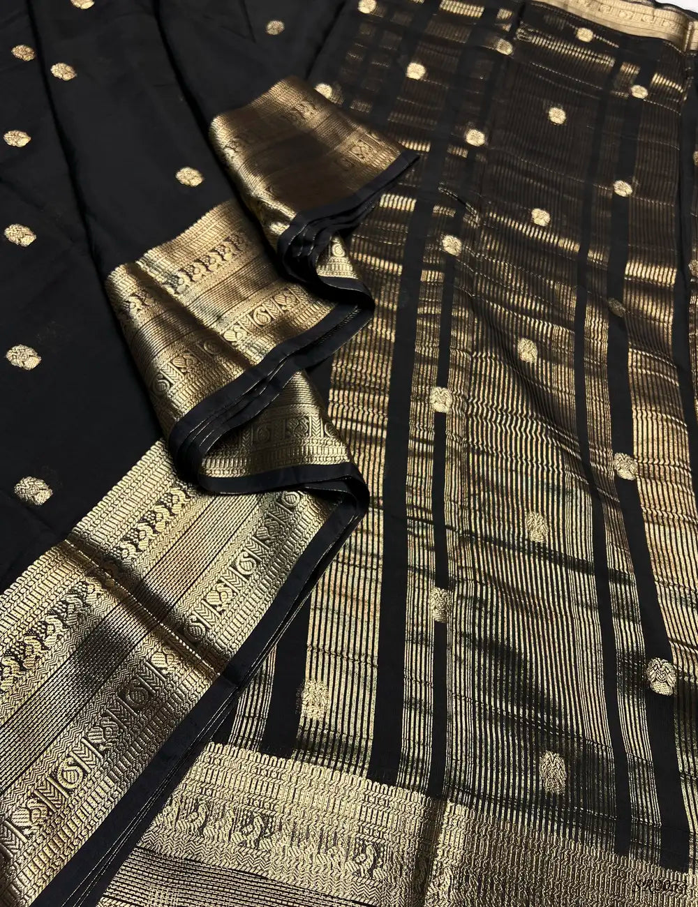 Black - Viscose Saree Pallu View