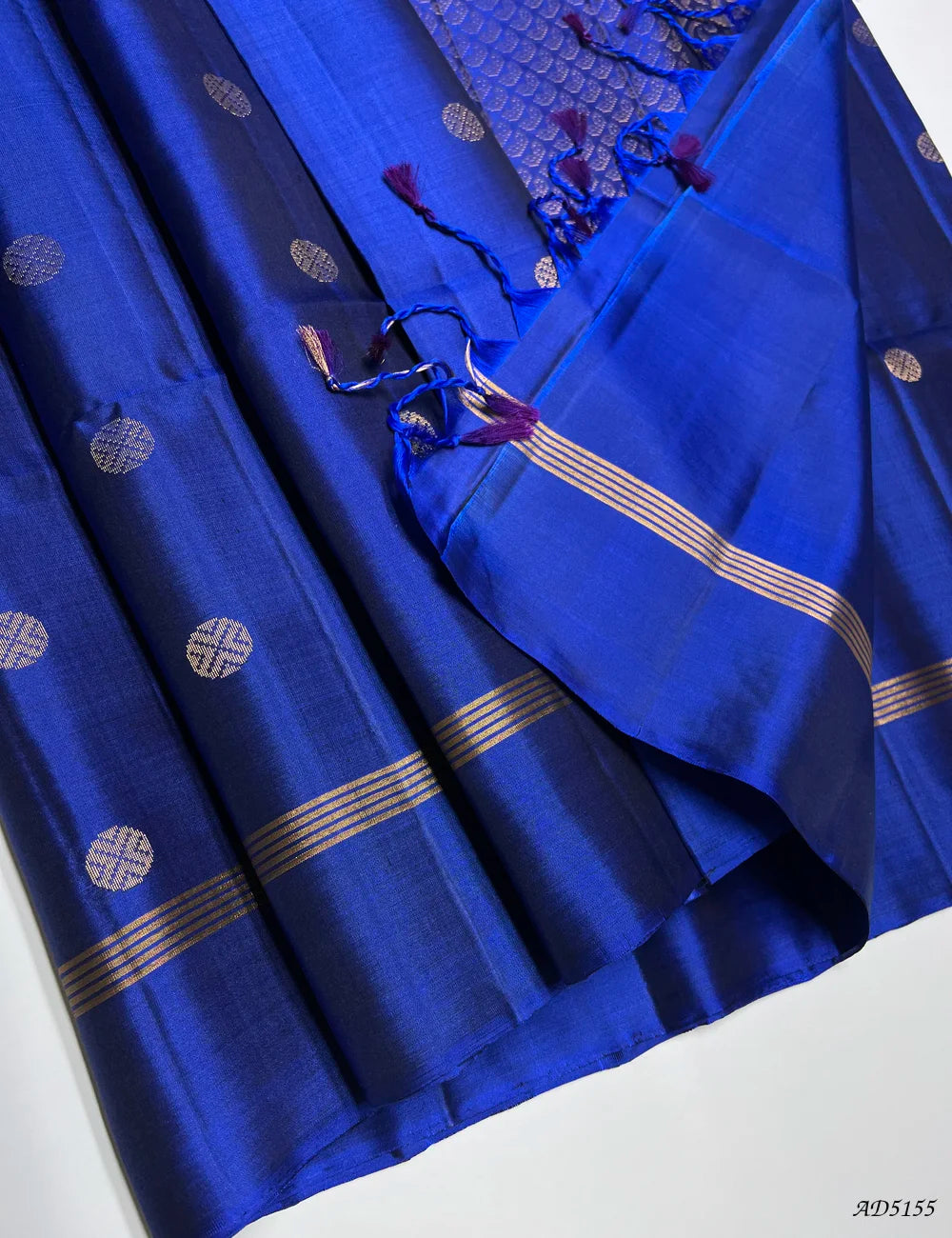 Blue - Soft Silk Saree Pallu View