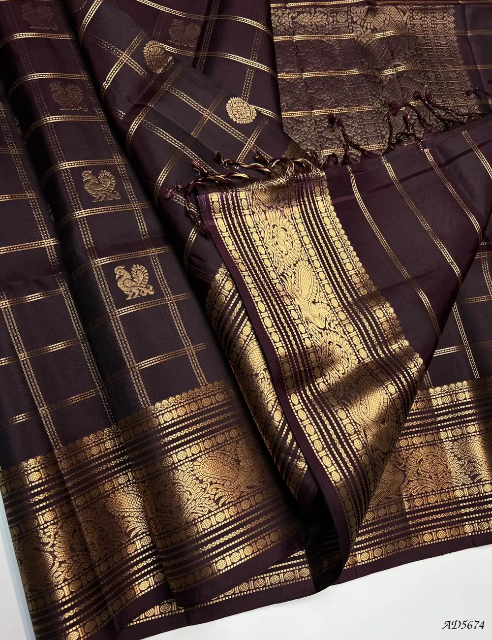 Coffee Brown - Checkerd X Kanchi Border Soft Silk Saree Pallu View