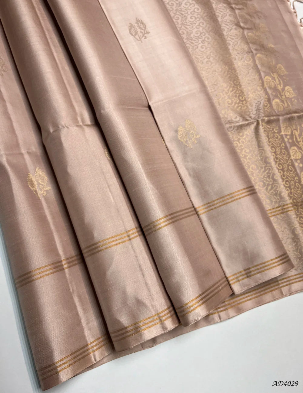 Cream - Soft Silk Saree Front View