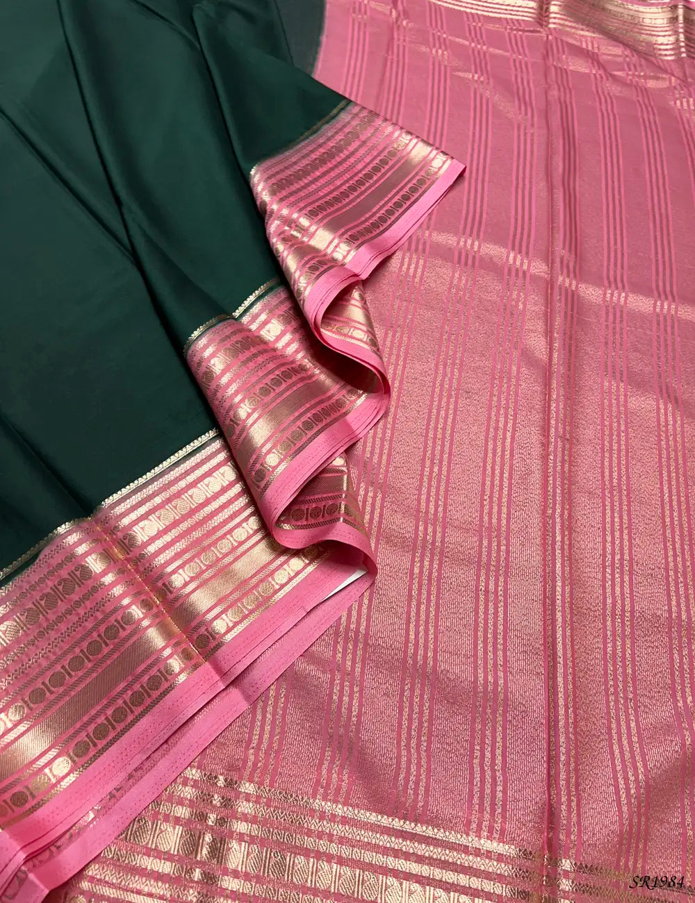 Dark Green & Pink - Mysore Crepe Saree Pallu View