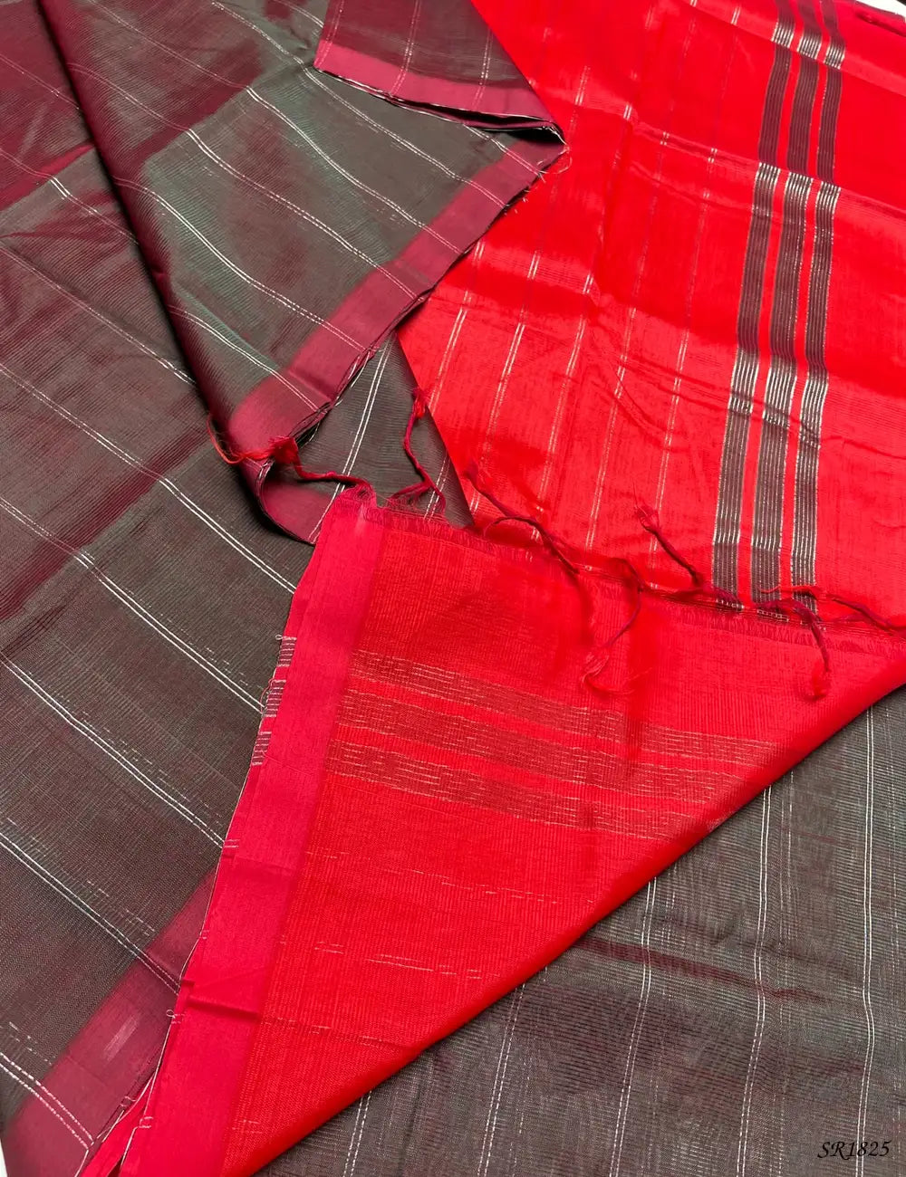 Dual Tone Green - Handloom Magalagiri Silk Cotton Pallu View