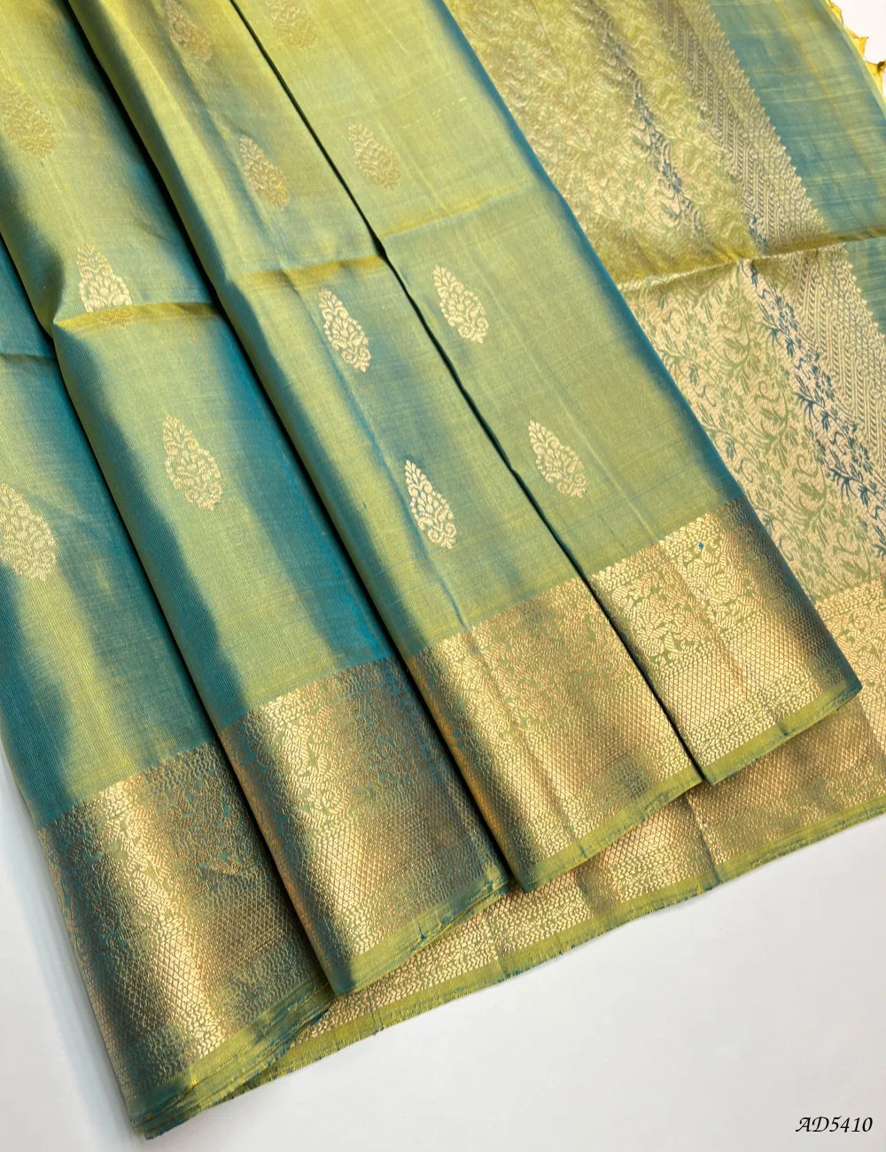 Dual Tone Green - Kanchi Border Soft Silk Saree Front View