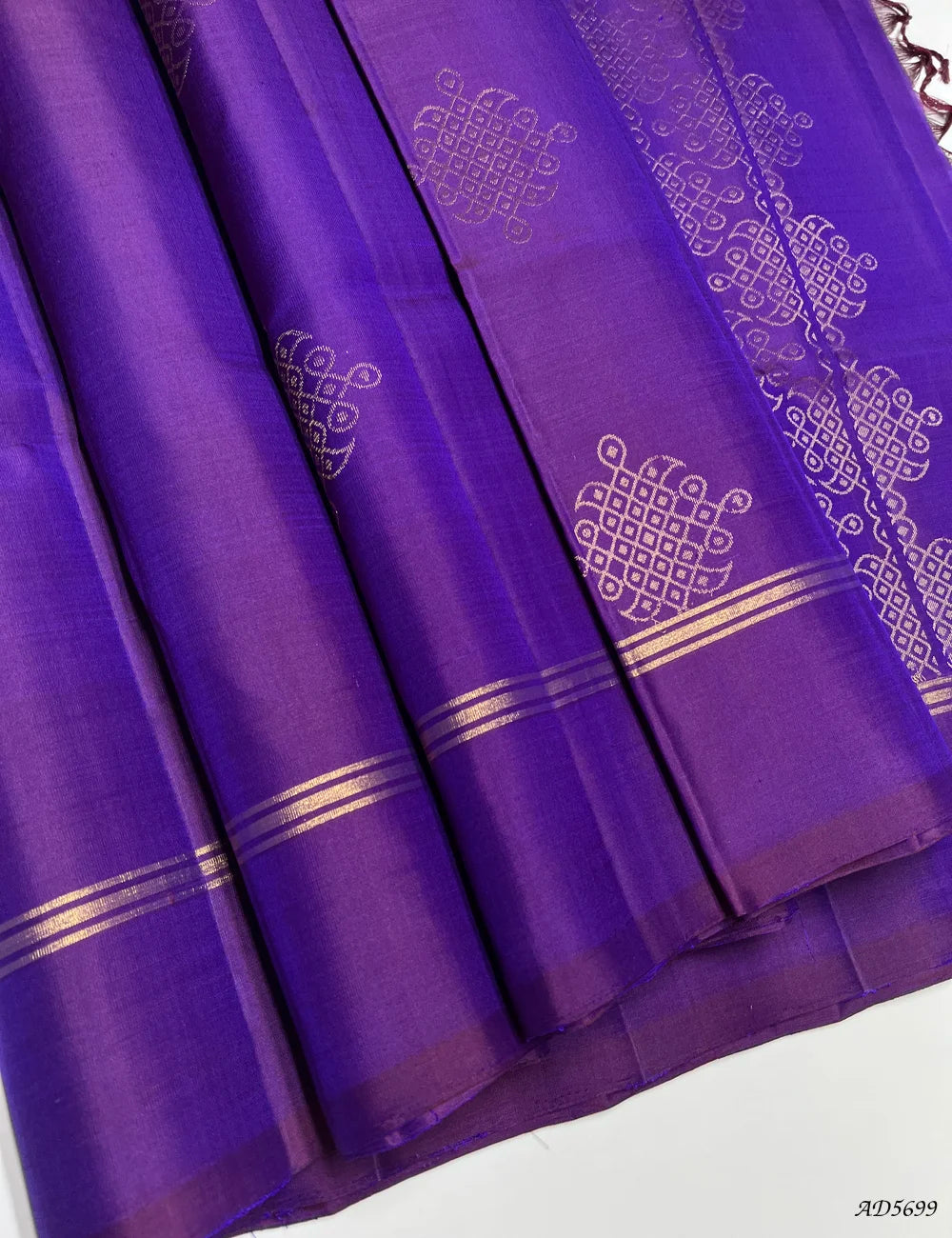 Dual Tone Purple - Kolam Soft Silk Saree Front View