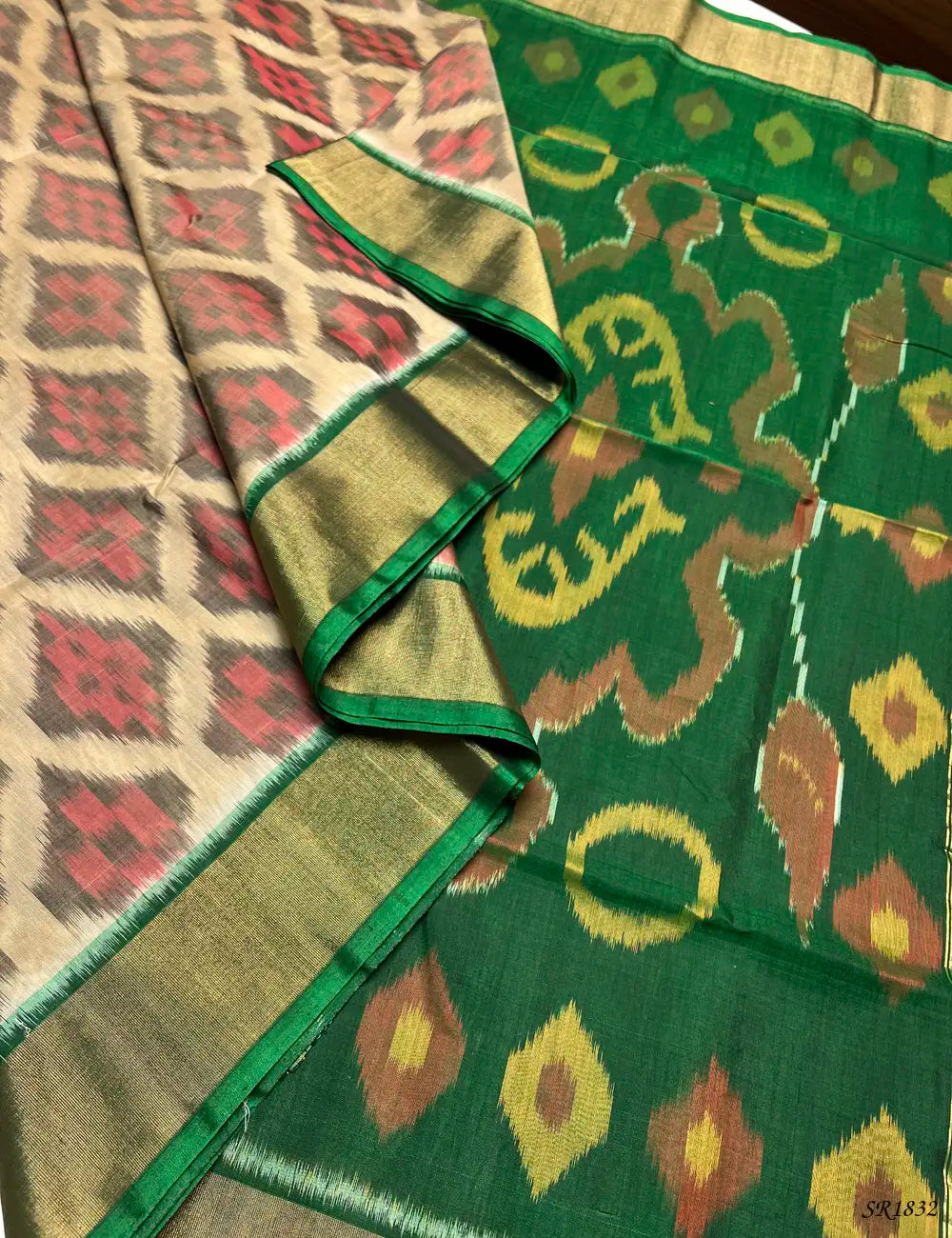 Elephant Grey & Green - Ikkat Kora Cotton Pallu View