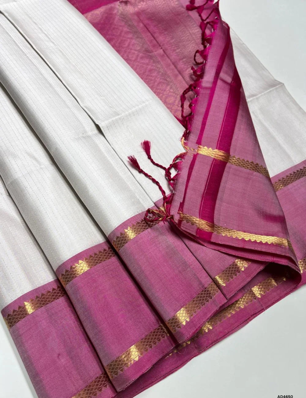 White & Pink - Vairaoosi Retta Pet Border Soft Silk Saree