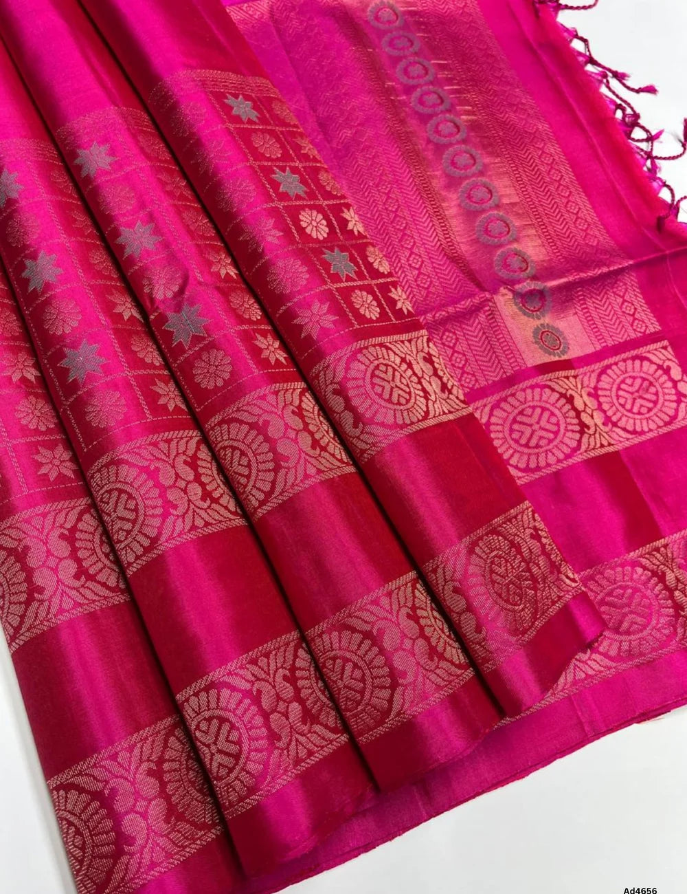 Rani Pink - Checkerd Retta Pet Border Soft Silk Saree