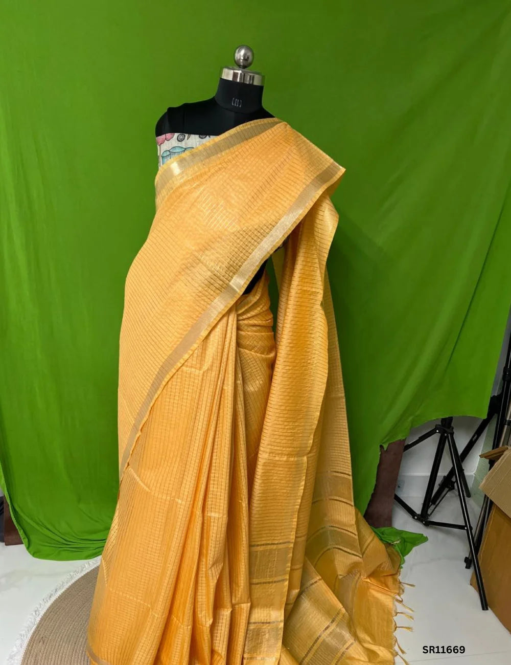California Peach - Moonga Silk  Saree