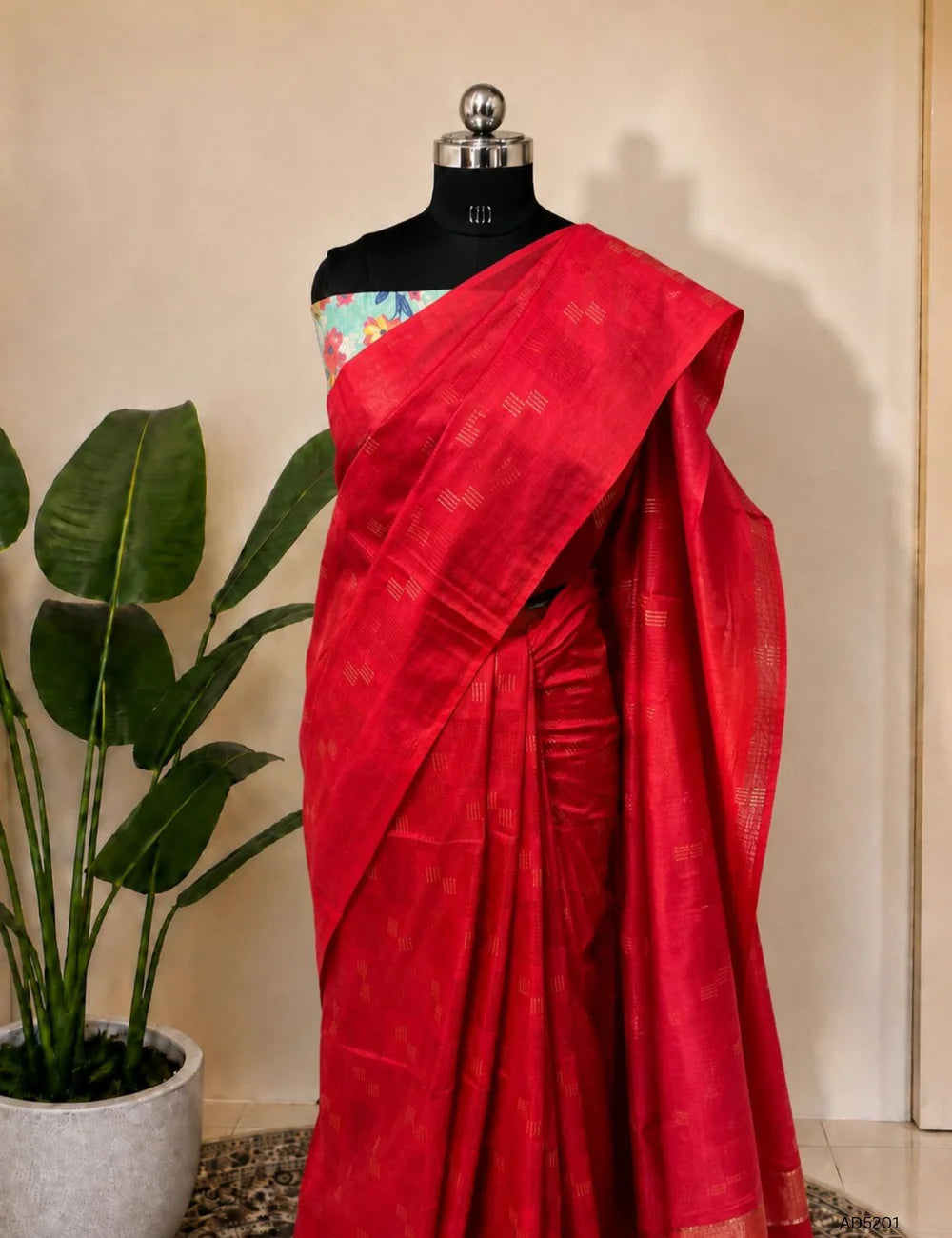 Red - Moonga Silk  Saree