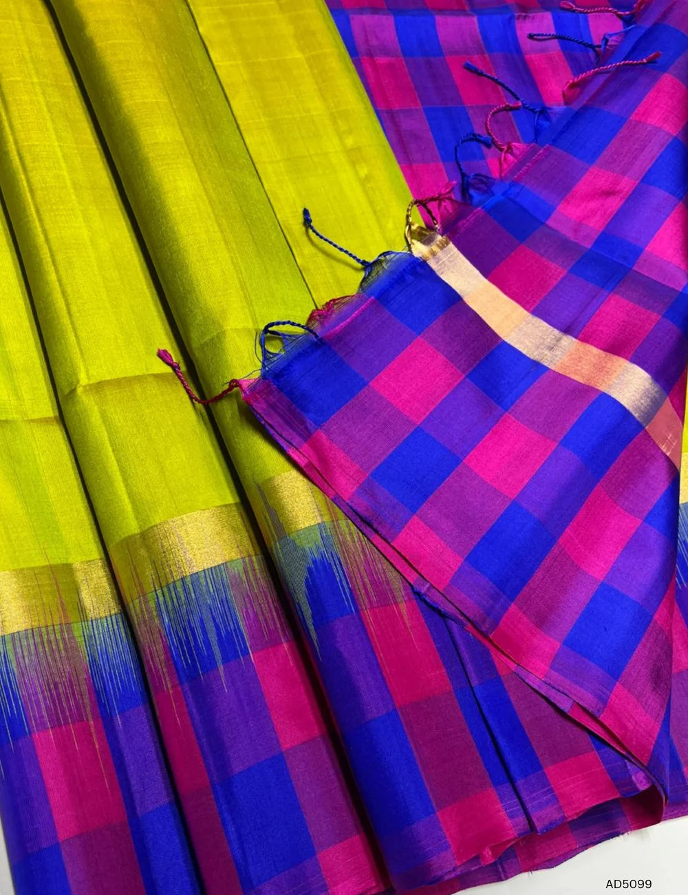 Lime Green & Rani Pink - Pazhum Pazhamum Soft Silk Saree