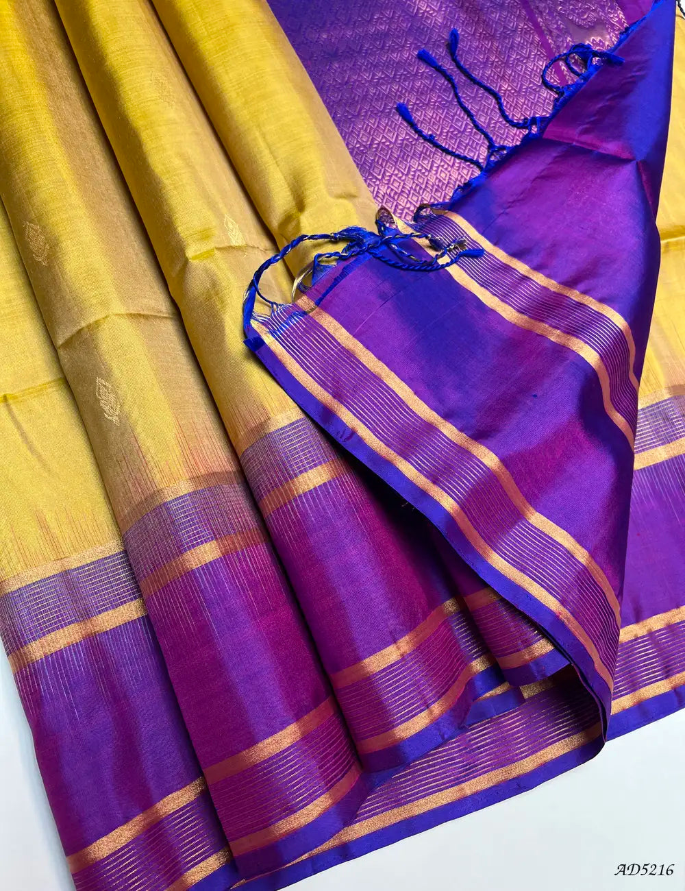 Golden Yellow & Purple - Retta Pet Border Soft Silk Saree Pallu View