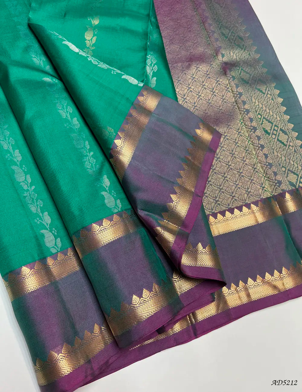 Green & Dual Tone Pink - Retta Pet Border Soft Silk Saree Front View