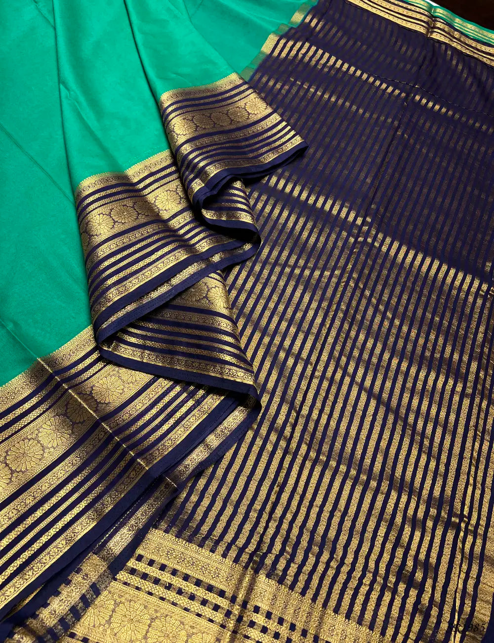 Green & Ink Blue - Mysore Crepe Saree Pallu View