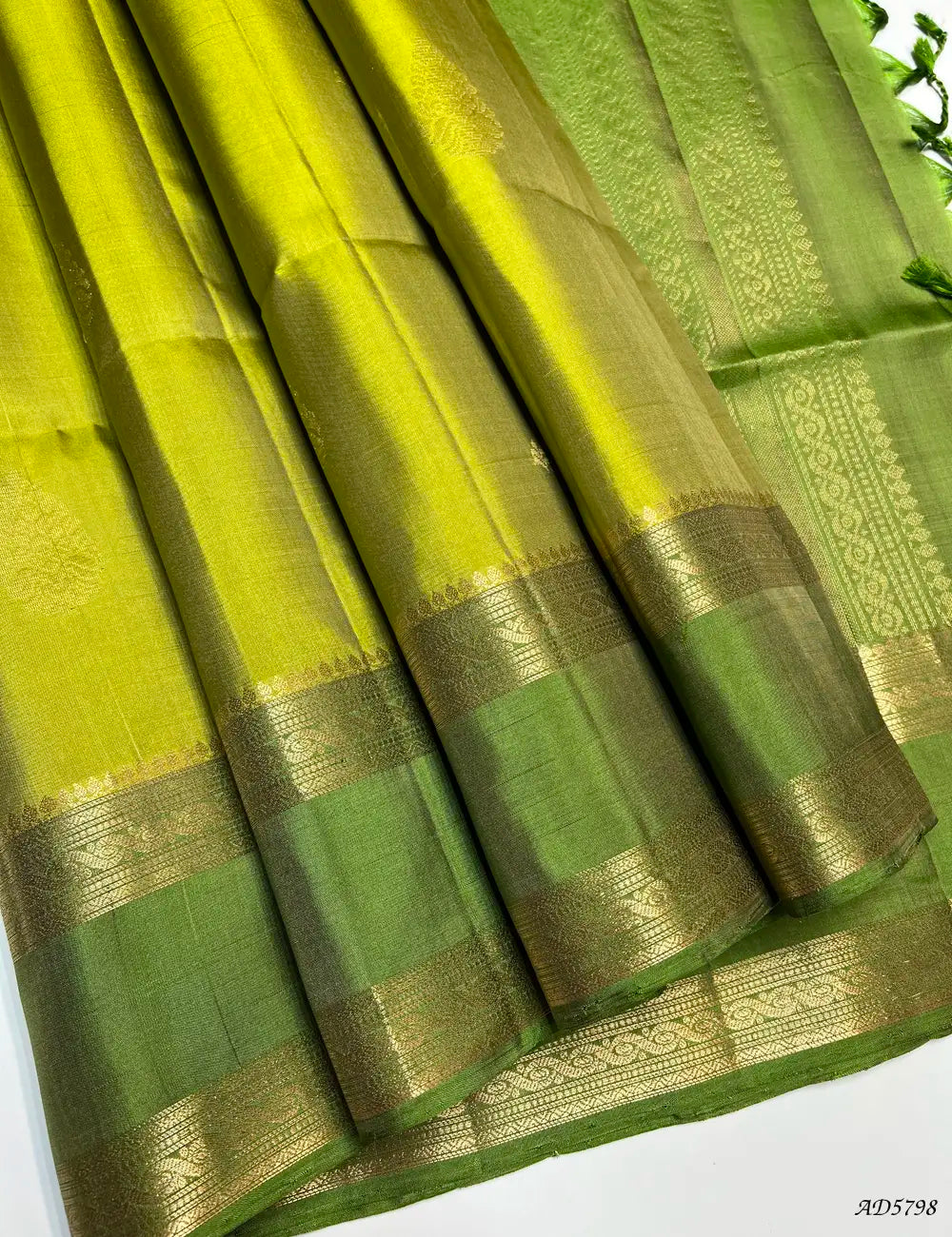 Green - Kanchi Border Soft Silk Saree Front View