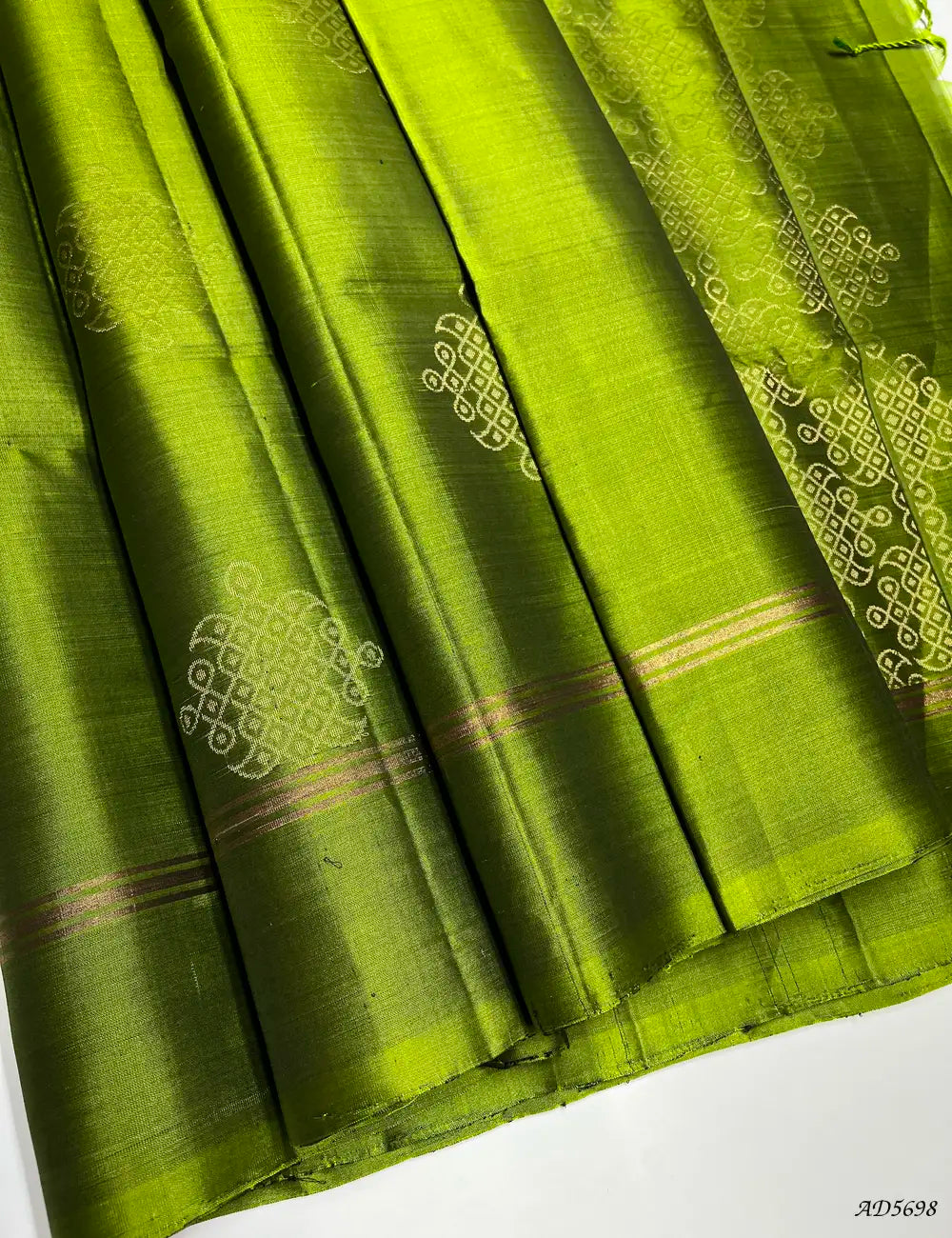 Green - Kolam Soft Silk Saree Front View
