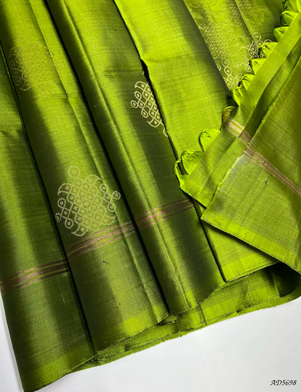 Green - Kolam Soft Silk Saree Pallu View