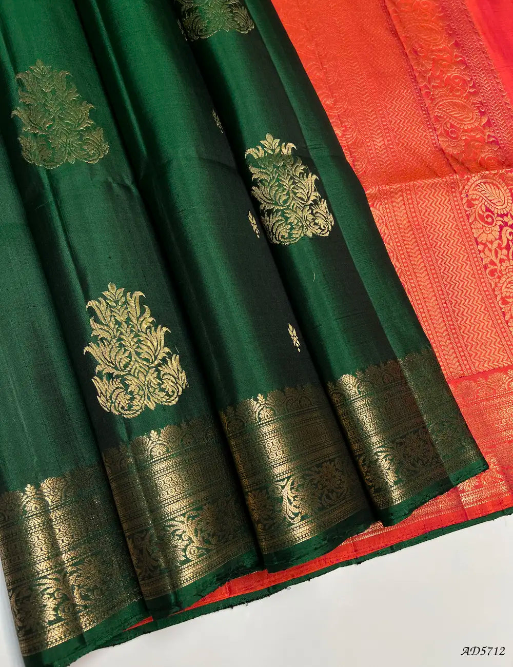 Green & Orangish Pink - Kanchi Border Soft Silk Saree Front View