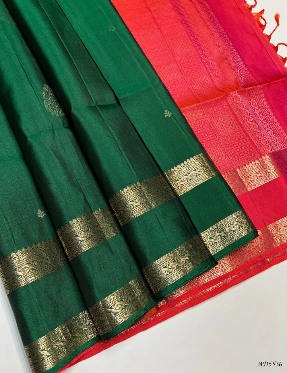 Green & Orangish Pink - Retta Pet Border soft Silk Saree Front View