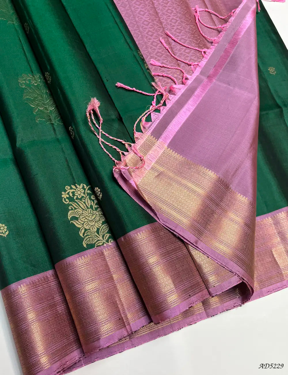 Green & Pink - Kanchi Border Soft Silk Saree Pallu View