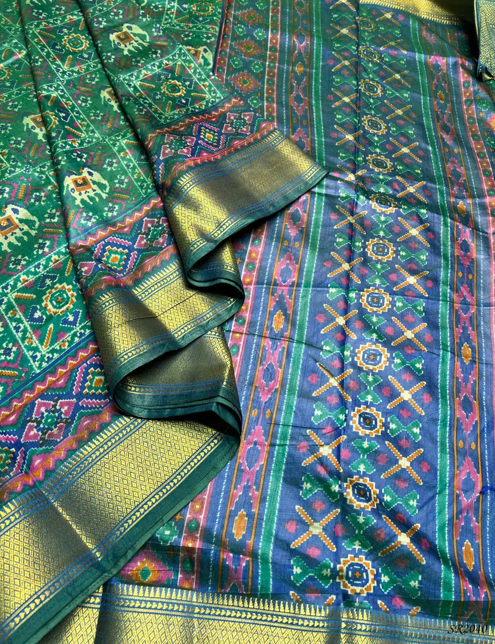 Green - Semi Patola Saree Pallu View