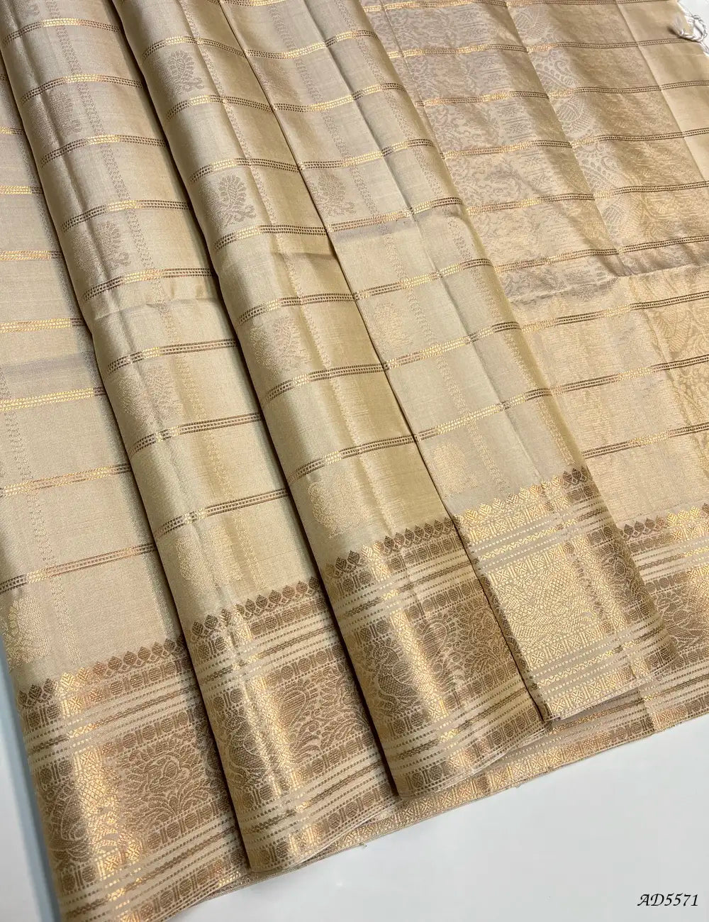 Half White - Checks X Kanchi Border Soft Silk Saree Front View
