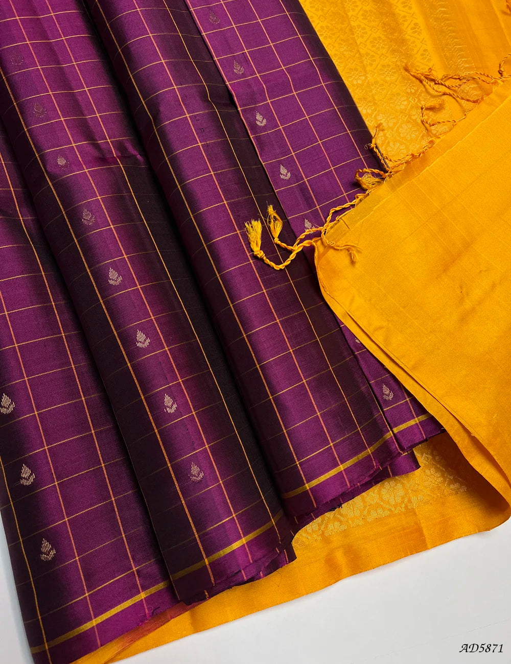 Jamun & Mango Yellow - Checkerd Soft Silk Saree Pallu View