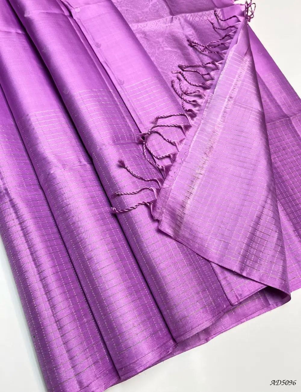 Lavender - Fancy Border Soft Silk Saree Pallu View