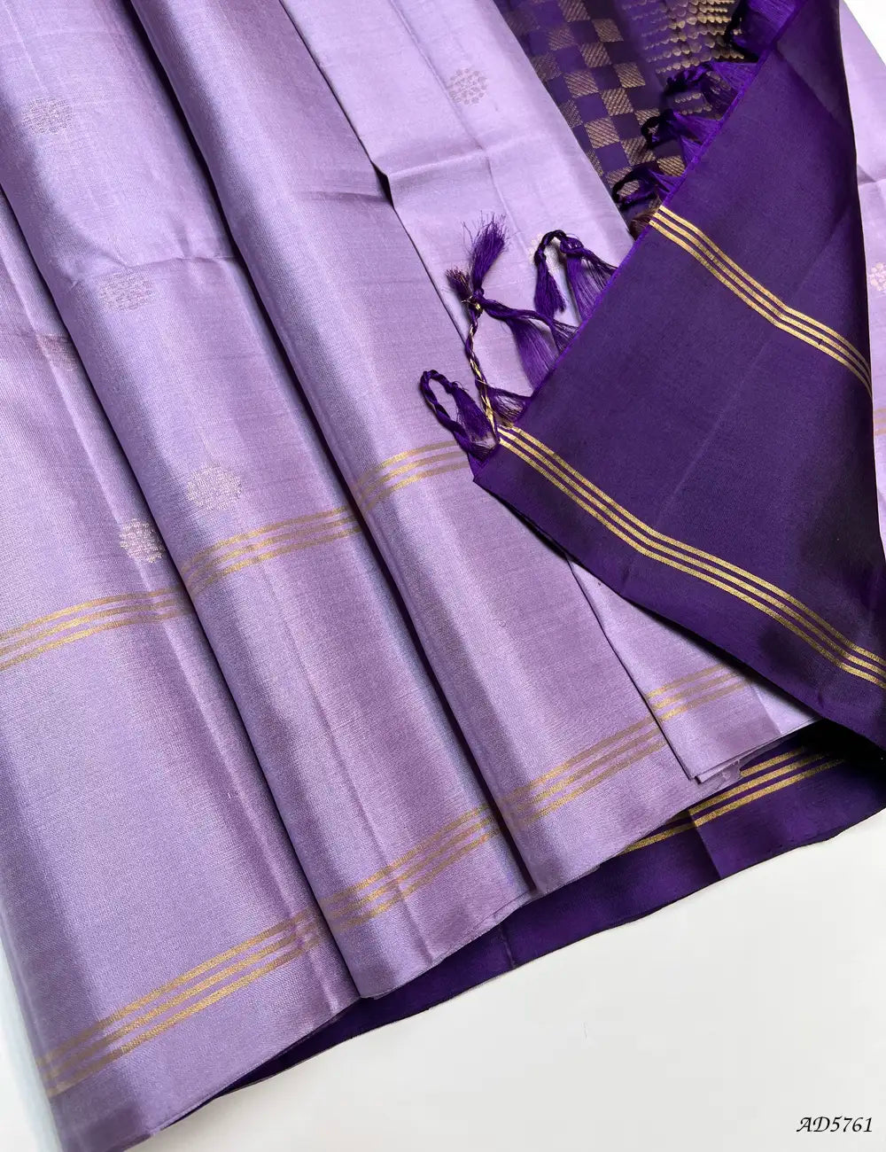 Lavender & Purple - Soft Silk Saree Pallu View