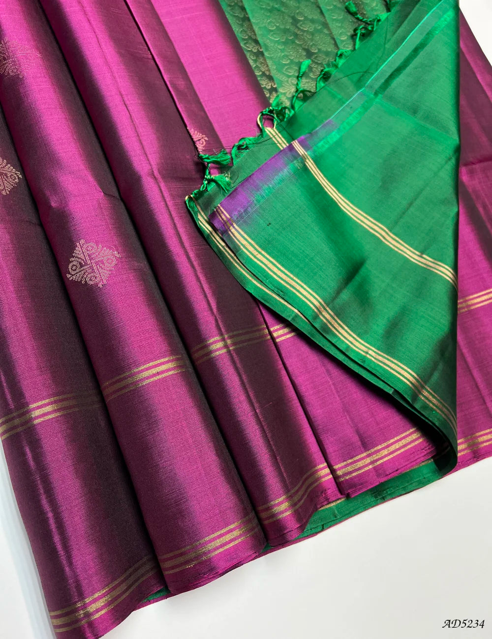 Magenta & Green - Soft Silk Saree Pallu View